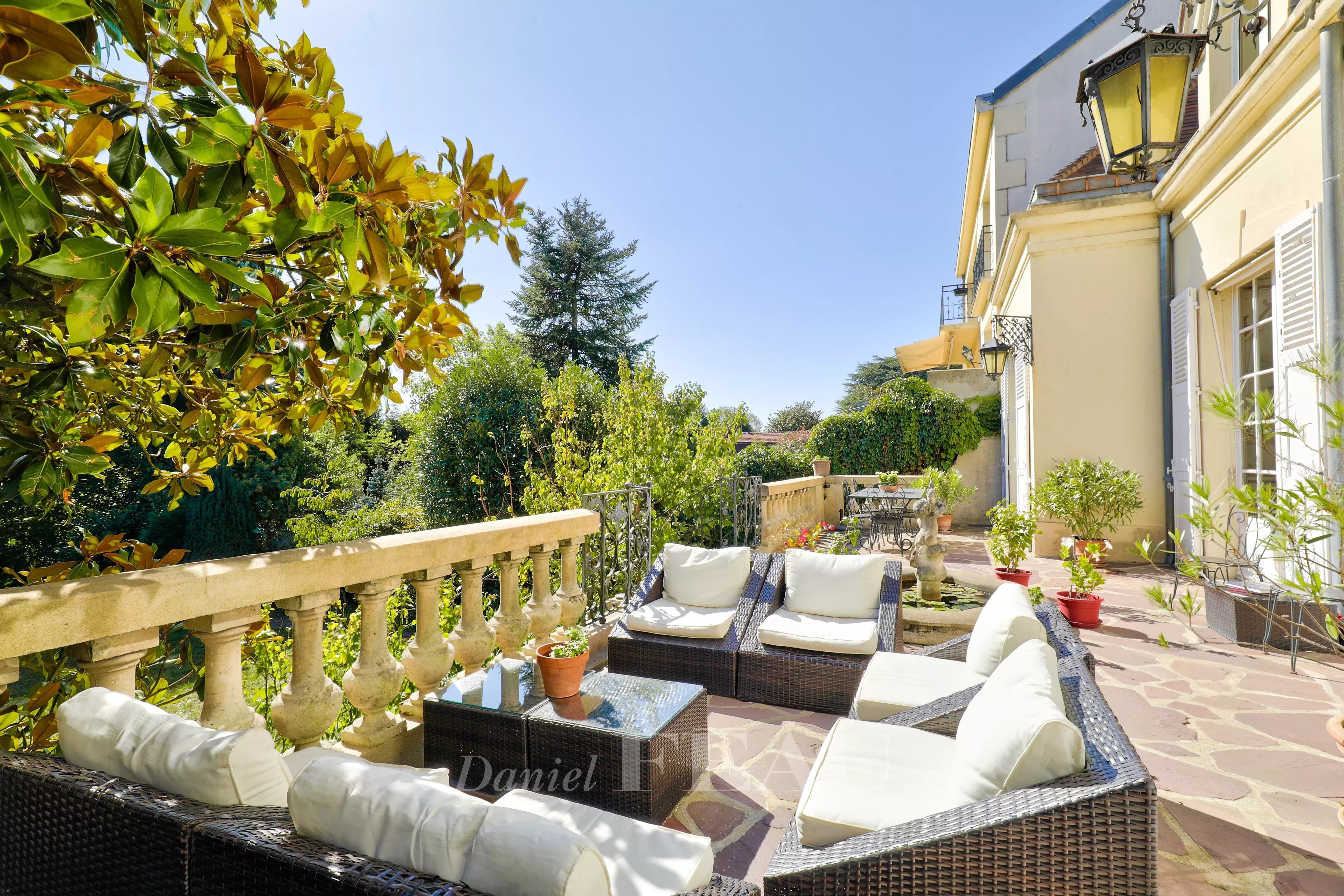 Saint-Cloud - Montretout - Elégante maison, 6 chambres.