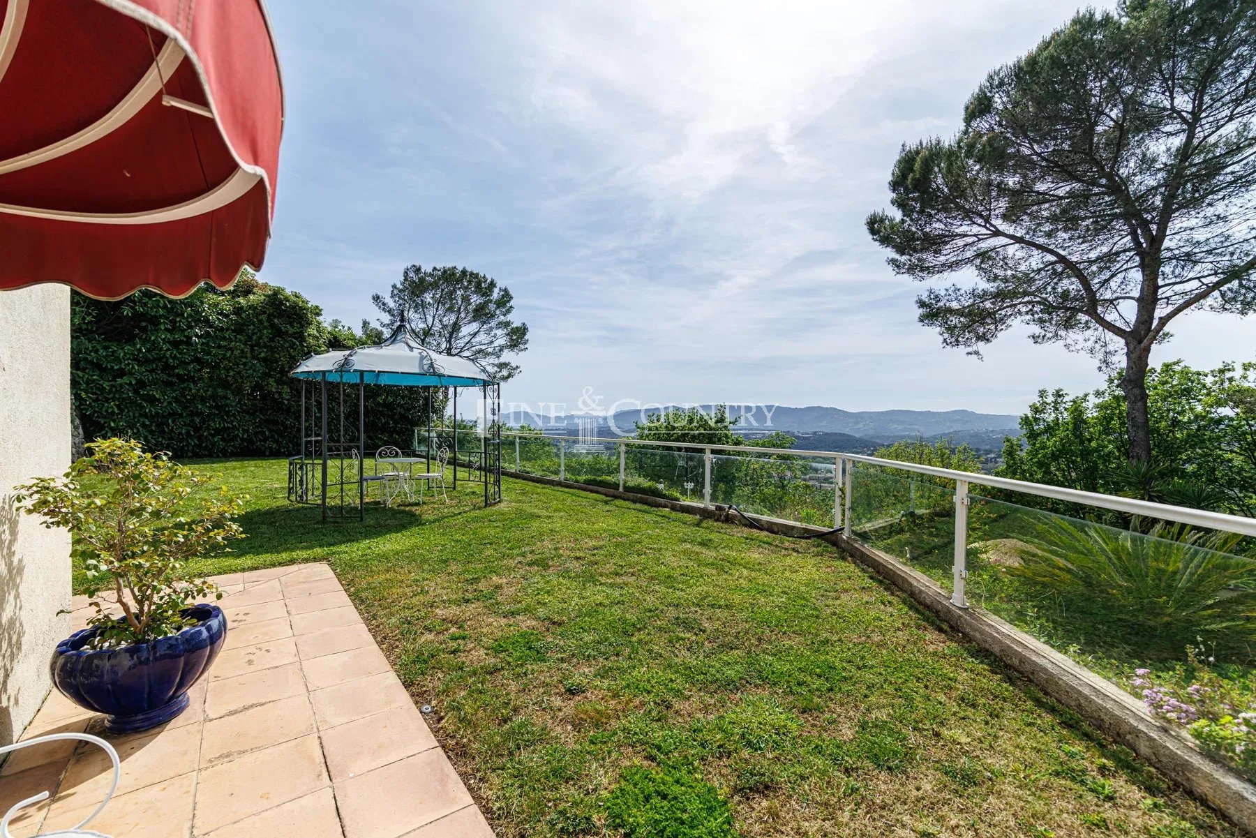 Photo of Sea View Villa - Castellaras Sector