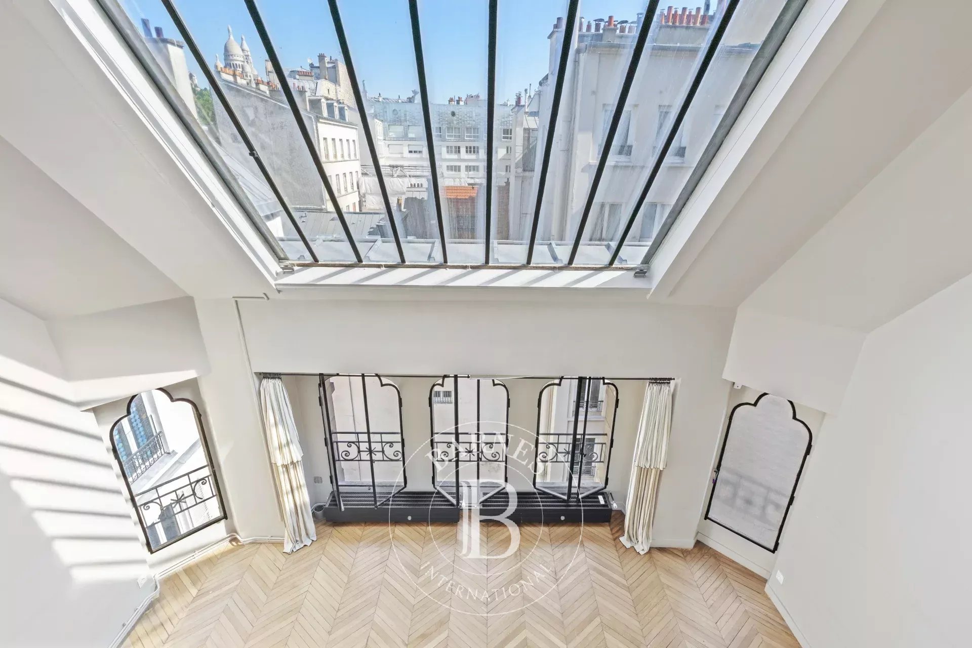 Apartment Paris 75009  -  ref 87116210 (picture 1)