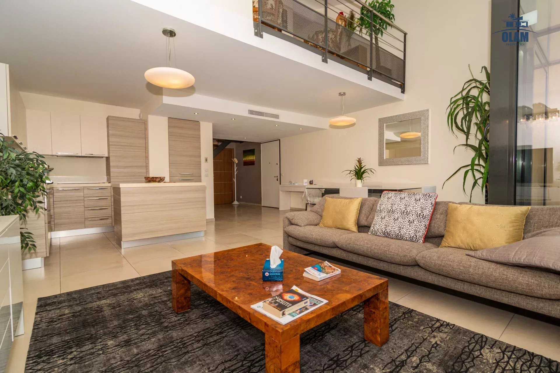 Agence immobilière de 