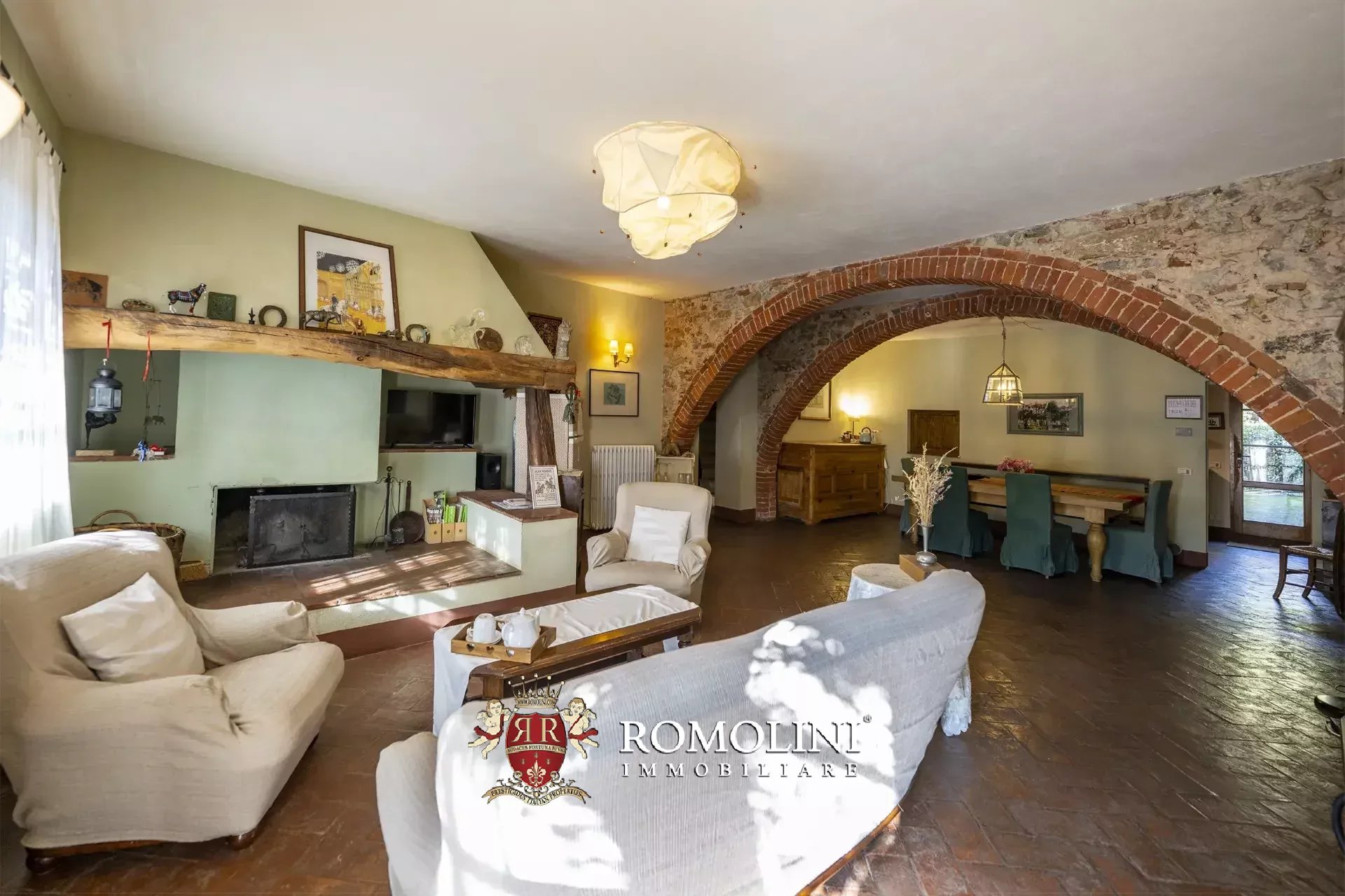 9 Bedroom Horse Property's Image 76
