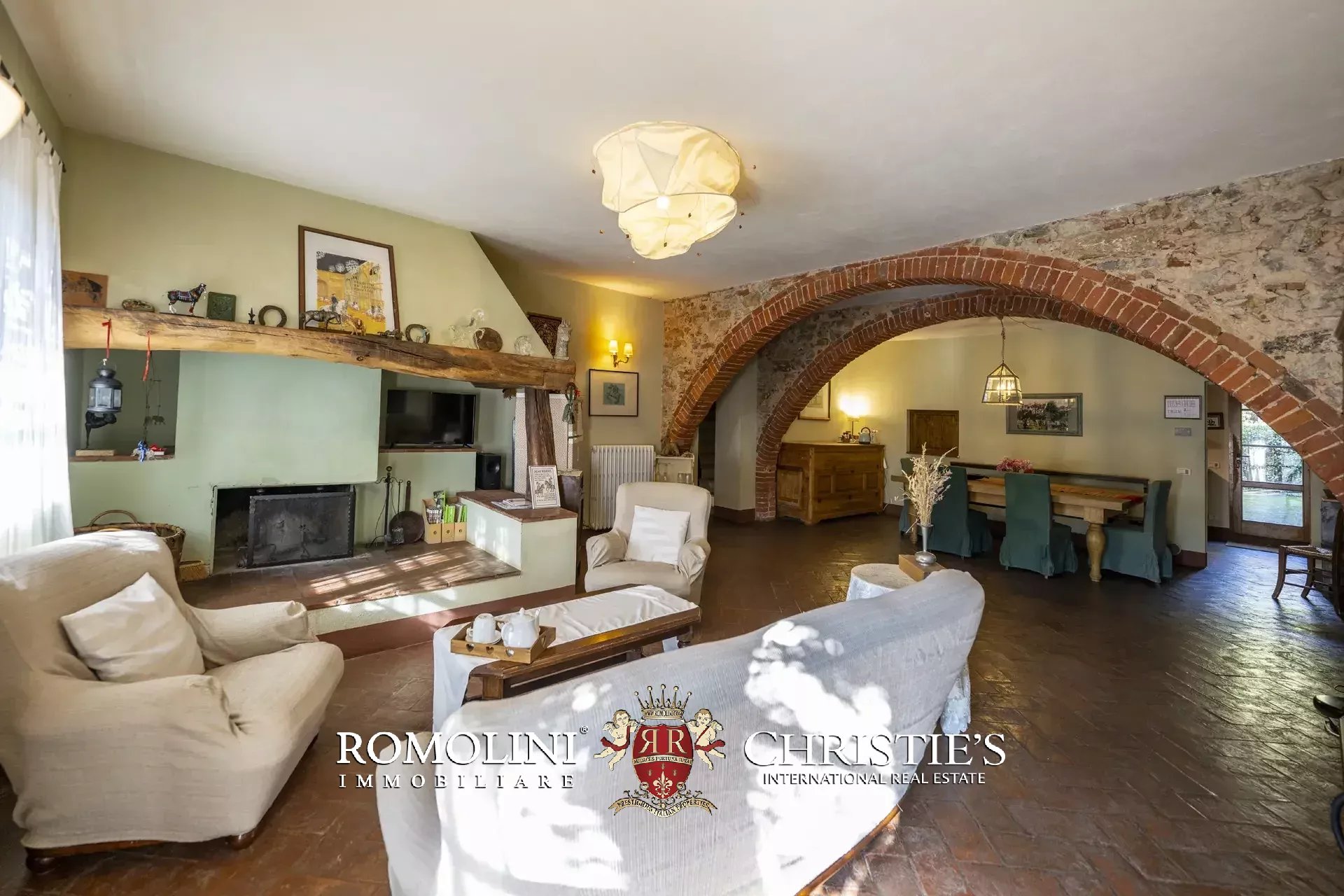 9 Bedroom Horse Property's Image 76
