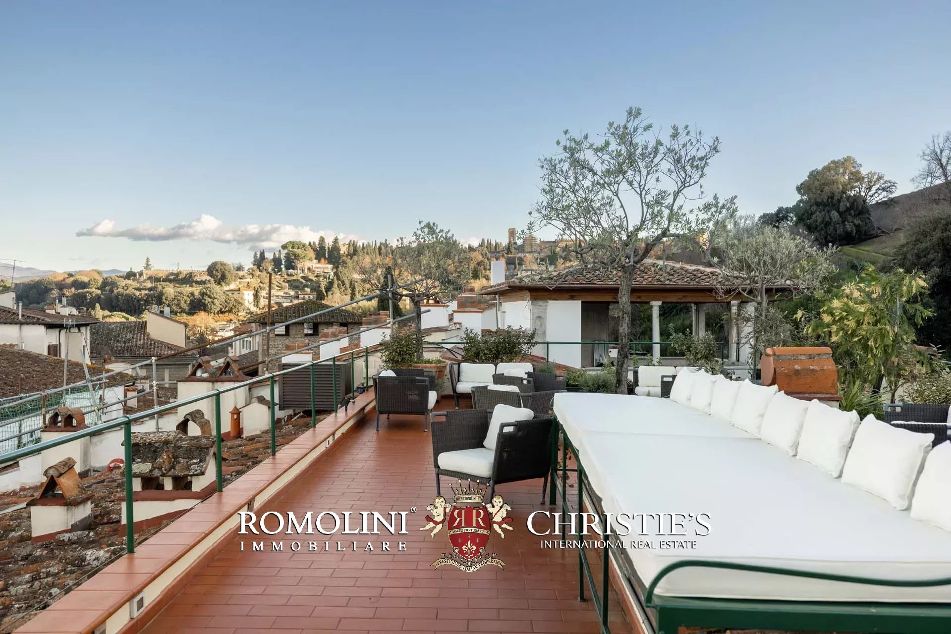 16 Bedroom Villa/Townhouse's Image 9