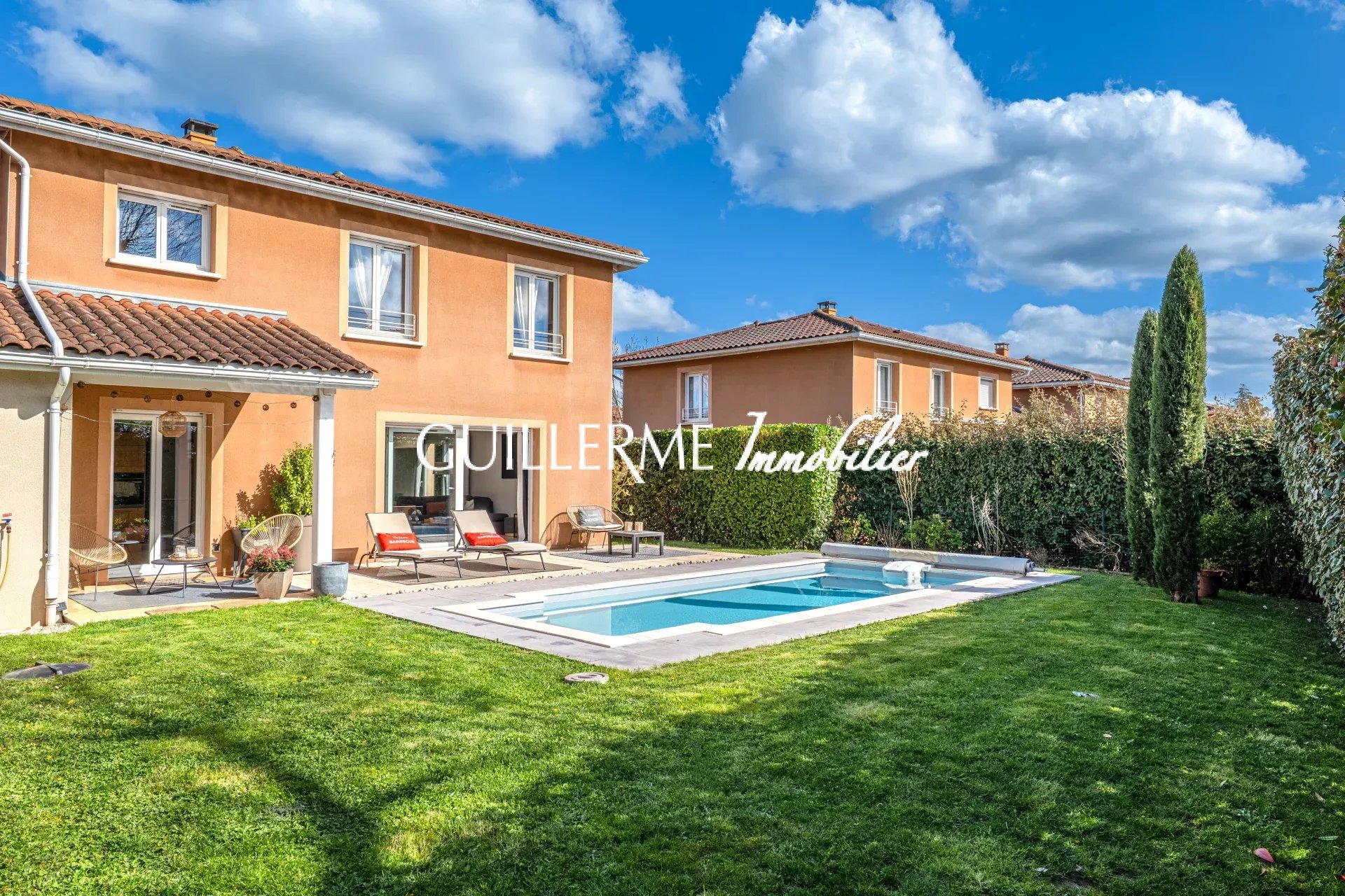 Agence immobilière de 