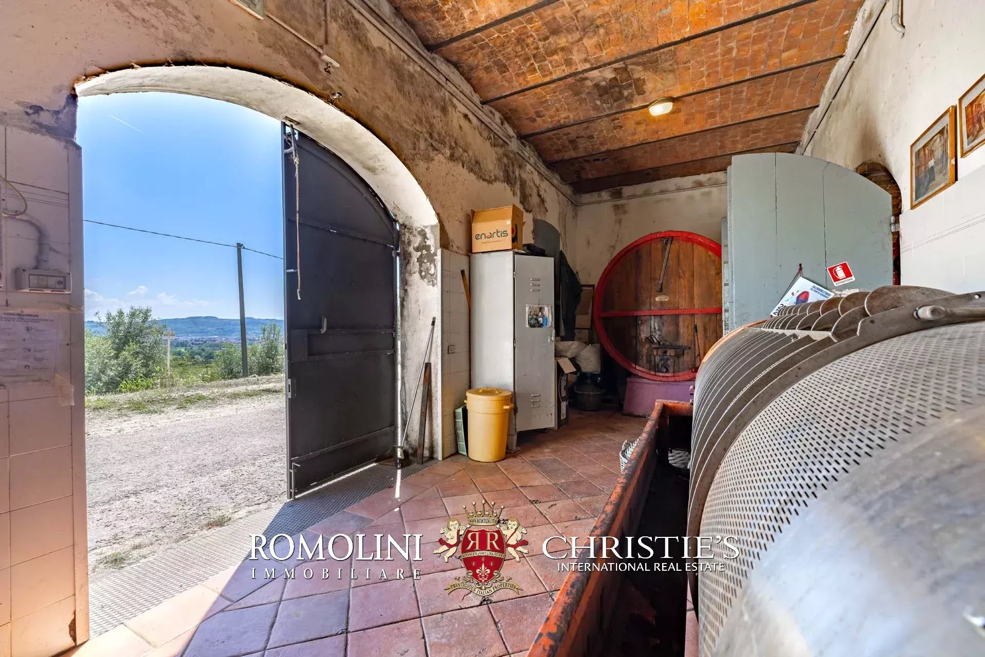 30 Bedroom Vineyard's Image 63