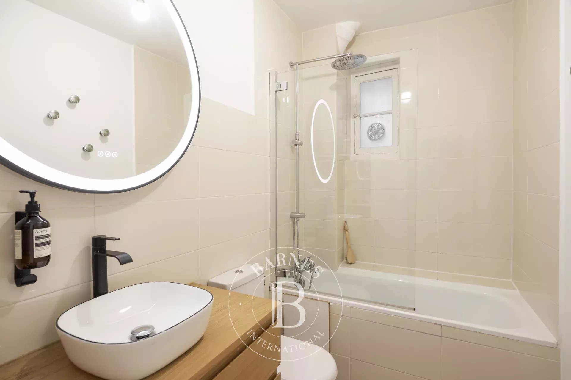 Daire Paris 18ème - picture 9