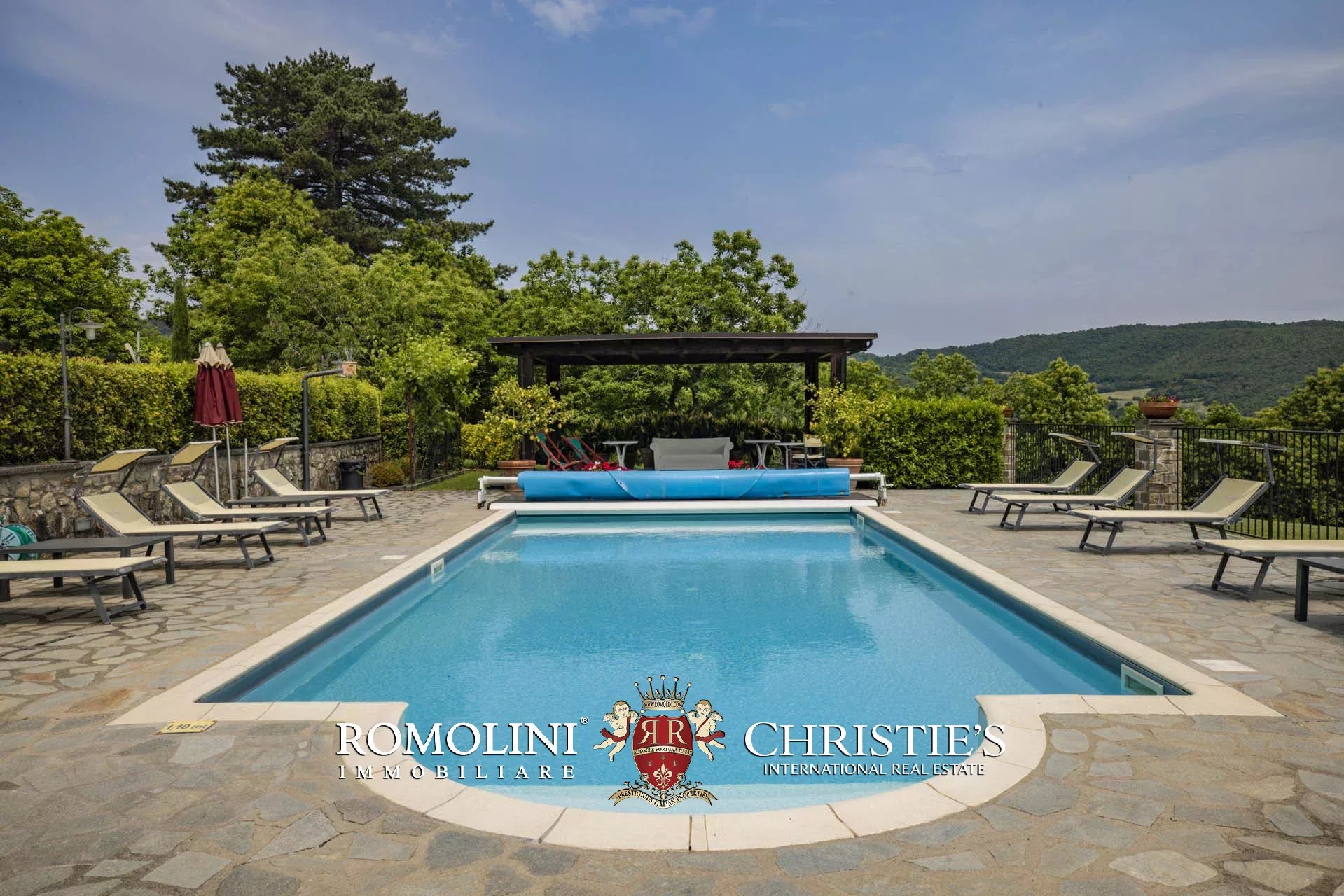 6 Bedroom Villa/Townhouse's Image 18