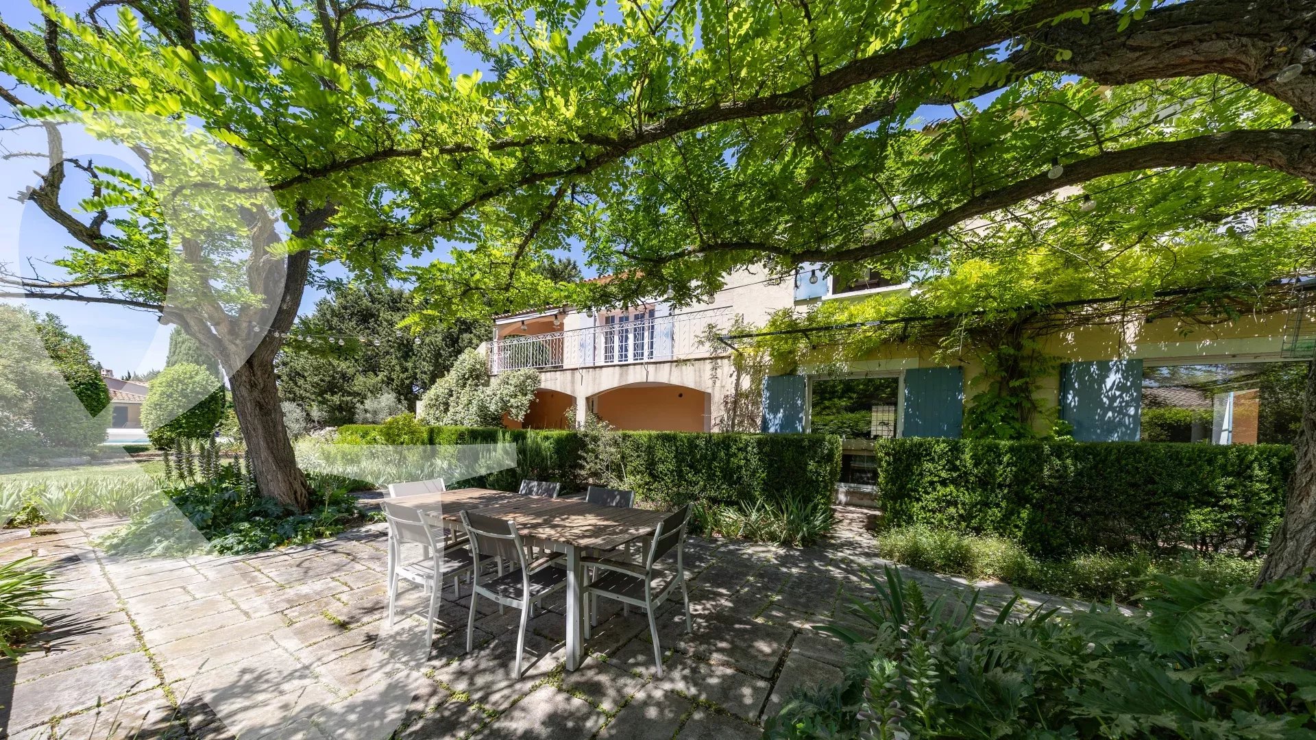 GRANDE MAISON FAMILIALE