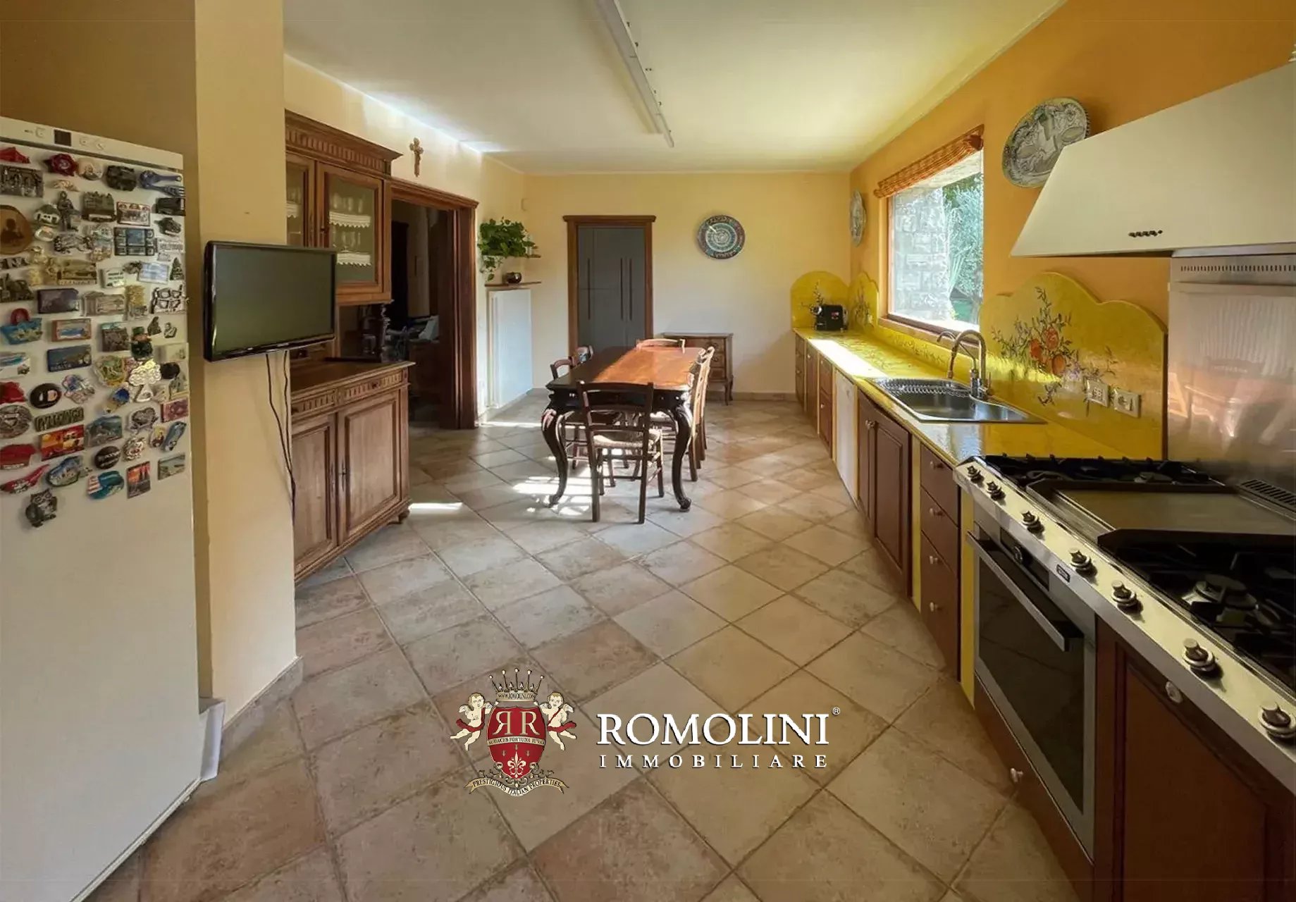 7 Bedroom Villa/Townhouse's Image 16