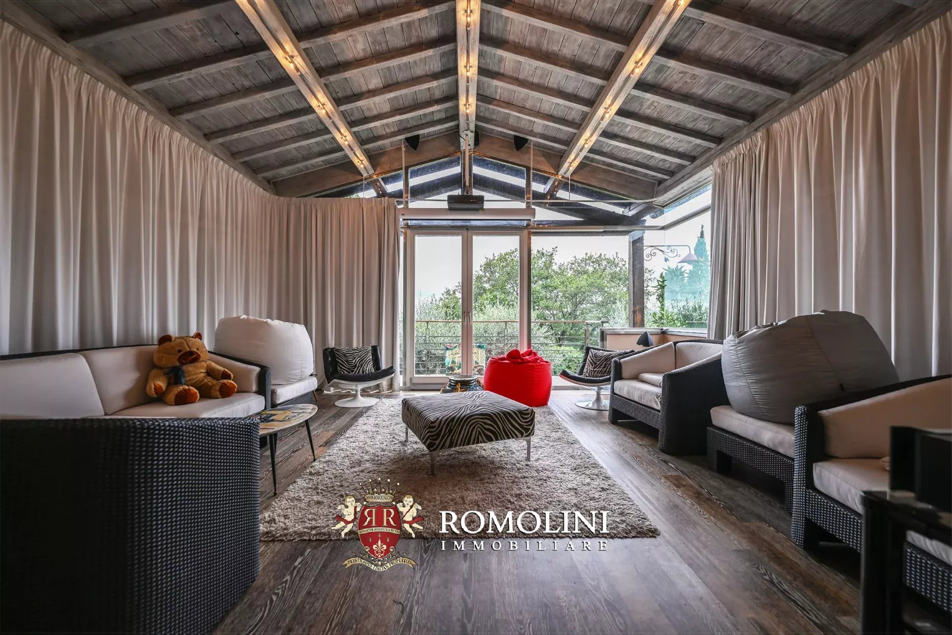4 Bedroom Villa/Townhouse's Image 136