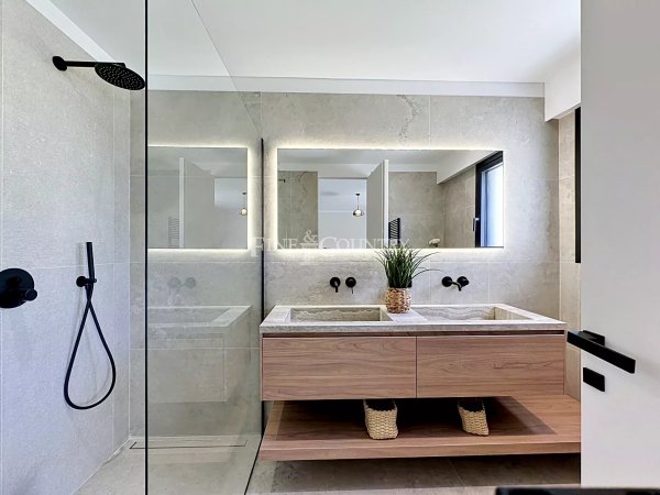 Luxury Villa for Sale in Saint-Paul-de-Vence | Modern Family Estate — photo 7