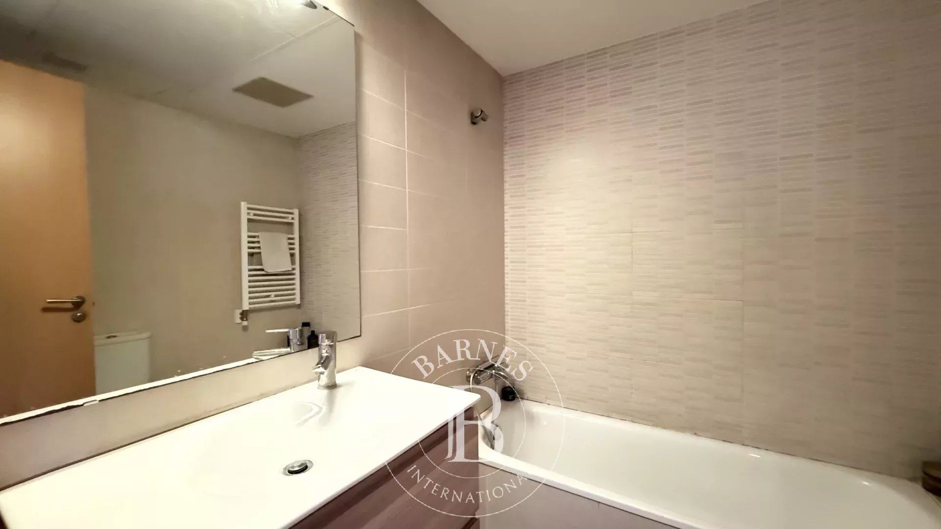 Charming semi-detached house in the heart of Sant Andreu de Llavaneres - picture 34