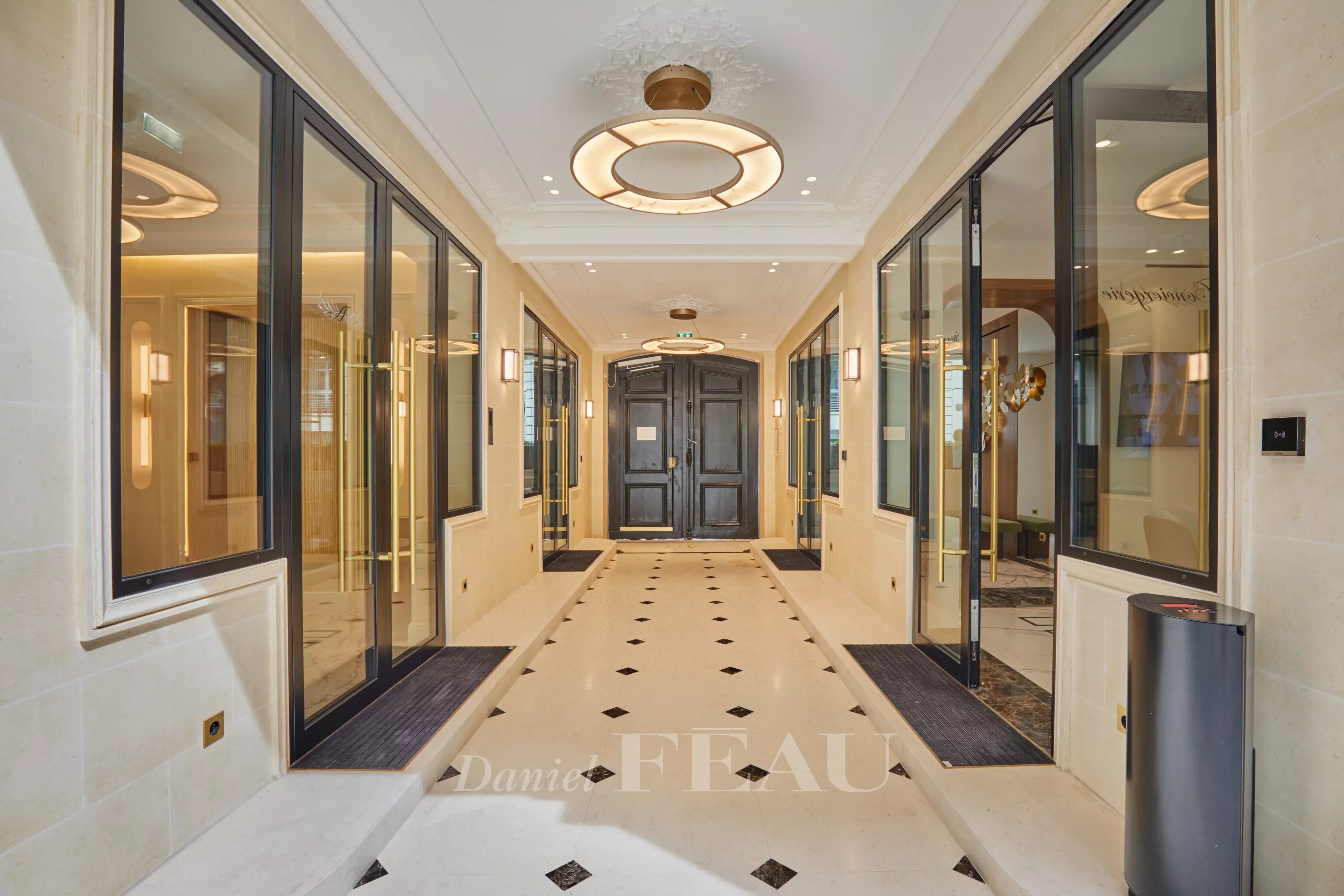 Location Appartement Paris 8ème