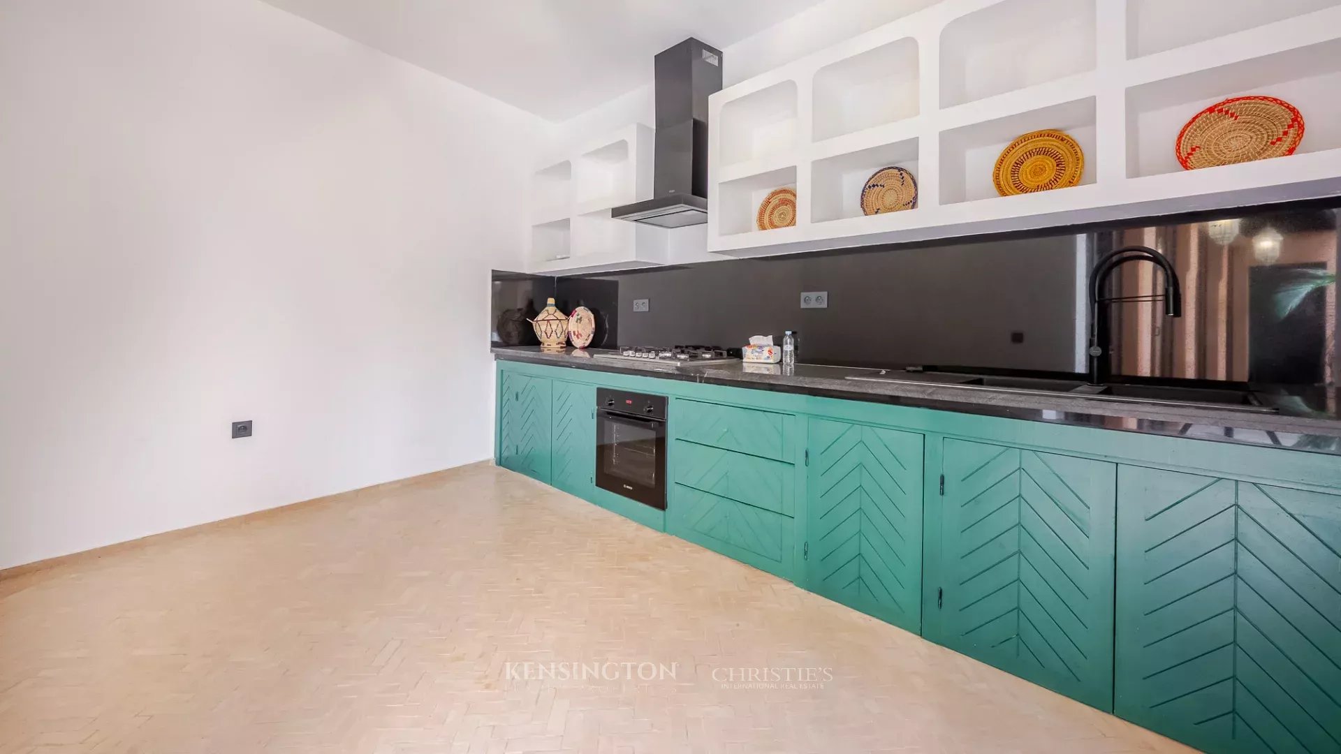 5 Bedroom Villa/Townhouse's Image 9
