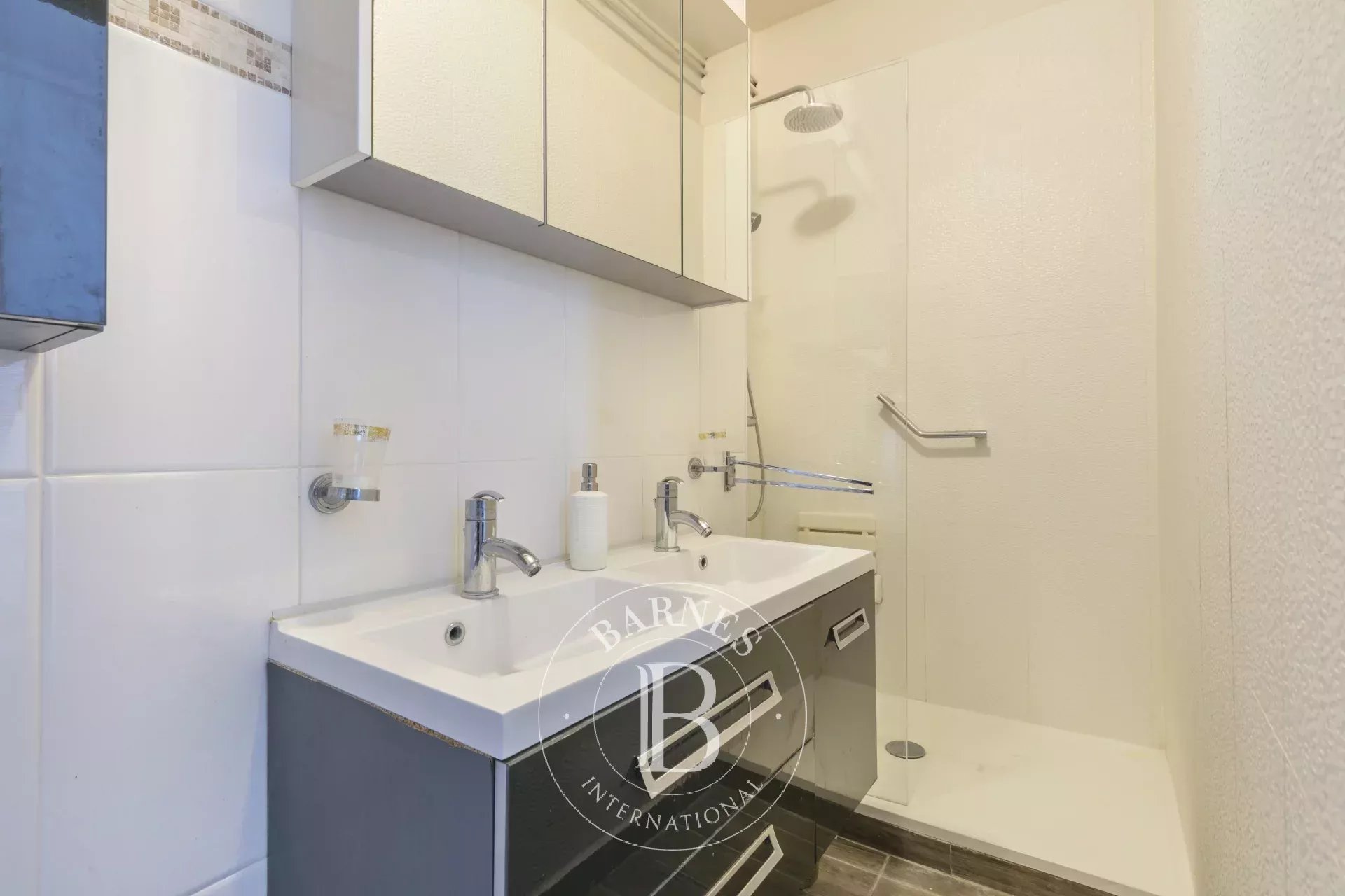 Daire Paris 11ème - picture 9