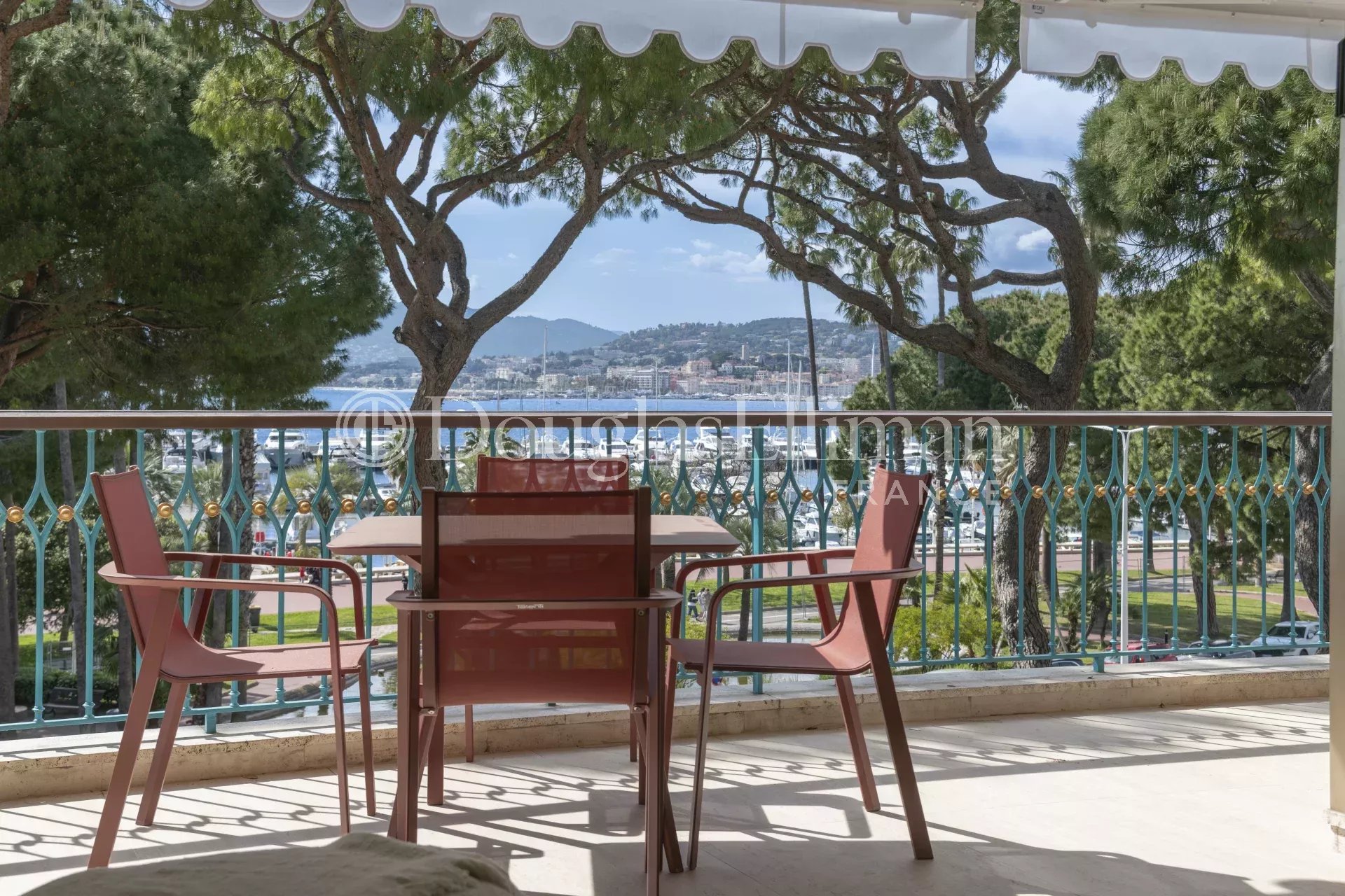 CANNES CROISETTE – Splendide appartement entièrement rénové - Image nᵒ2