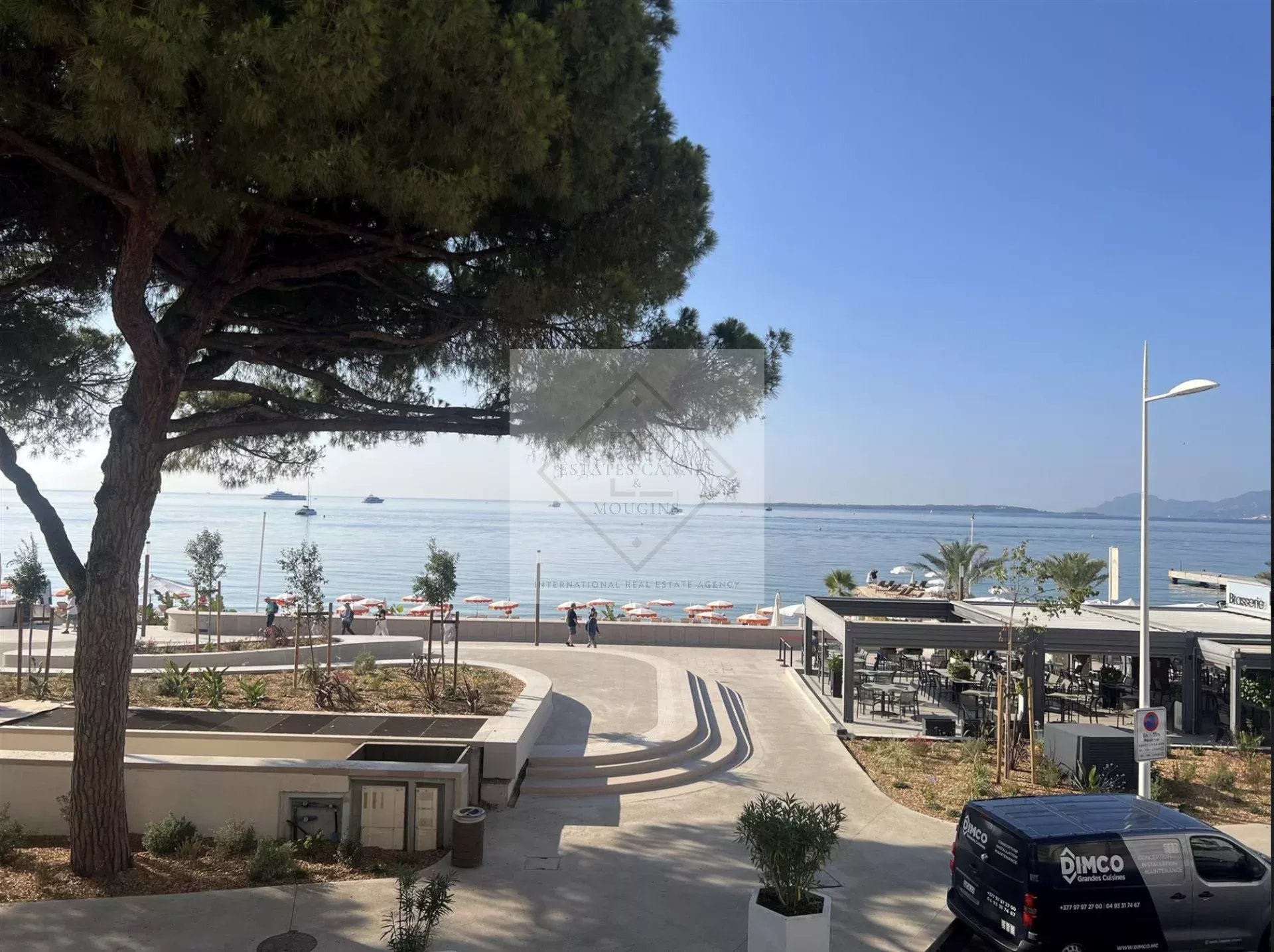 Juan-les-Pins – appartement neuf en première ligne face à la mer — photo 8