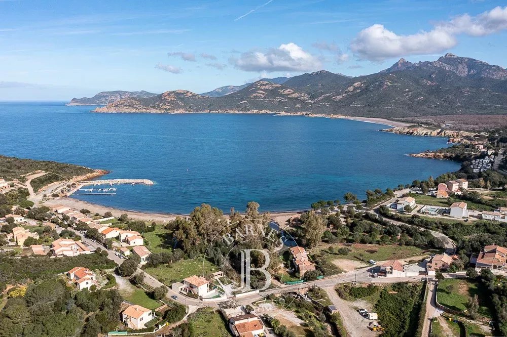 Arazi Calvi - picture 4 title=