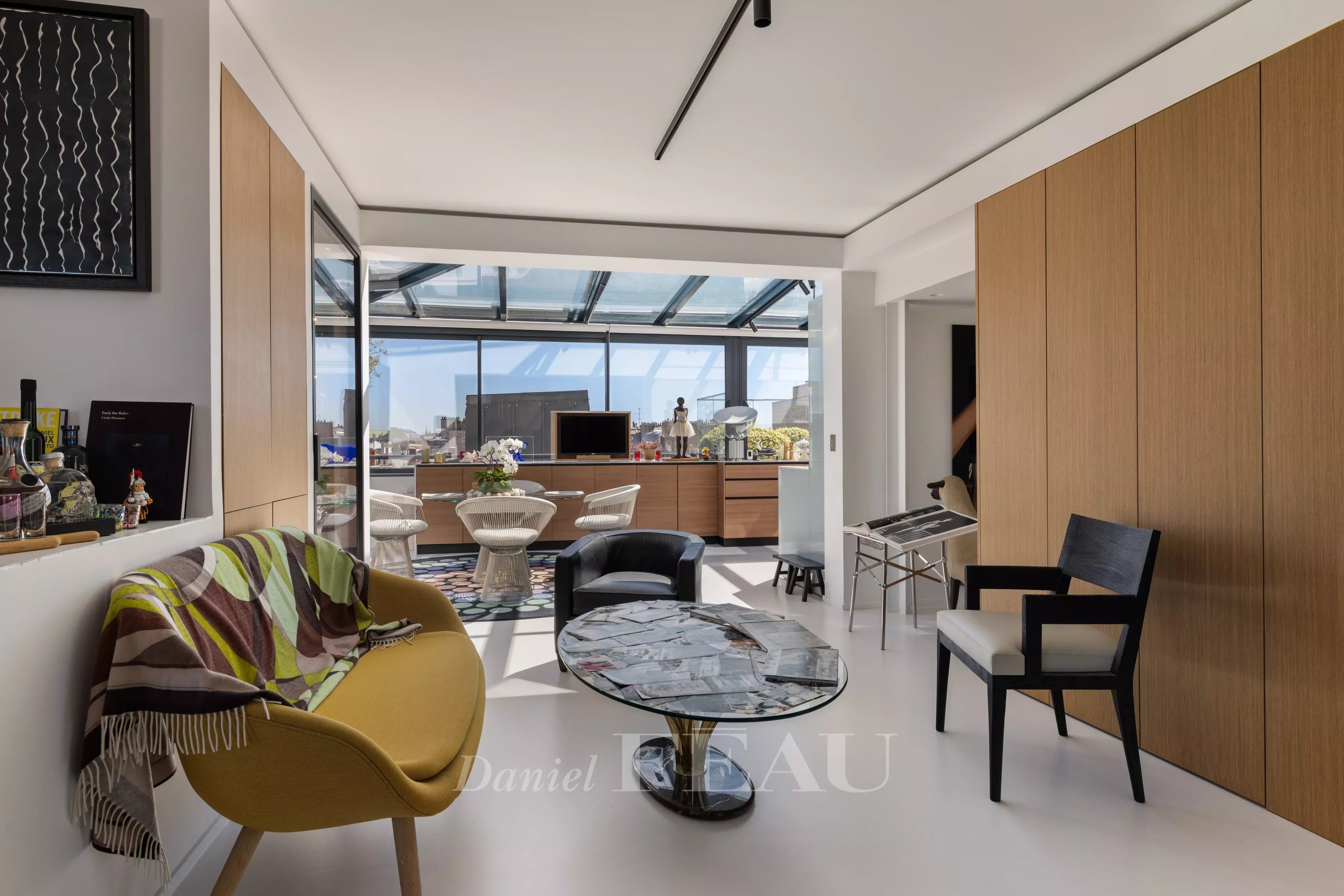 Sale Apartment Paris 8th