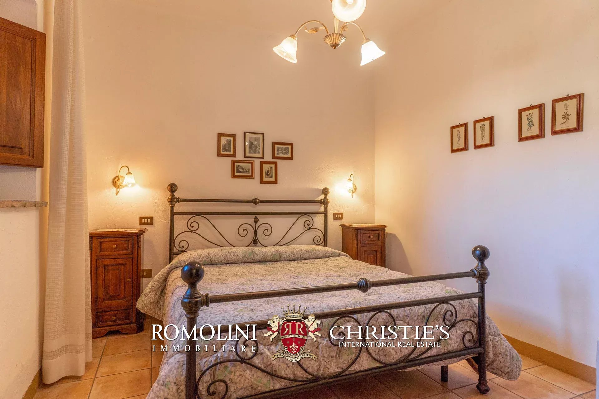 7 Bedroom Villa/Townhouse's Image 67