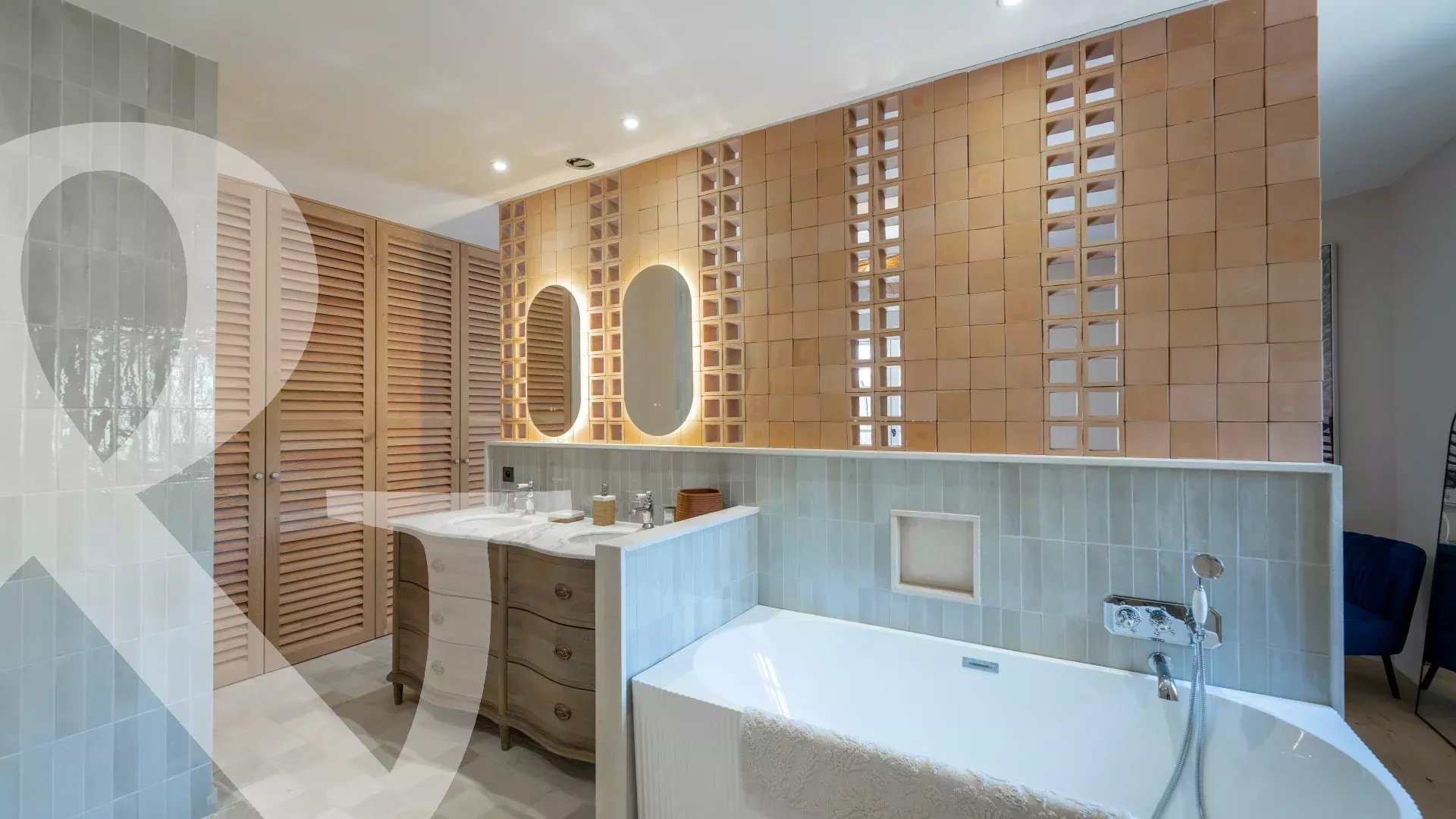 UN BIEN UNIQUE AVEC VUE SUR L'EGLISE