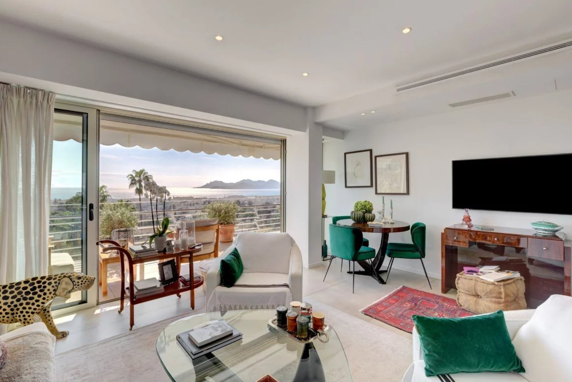 Cannes Basse californie – 3 pièces rénové avec vue mer 2