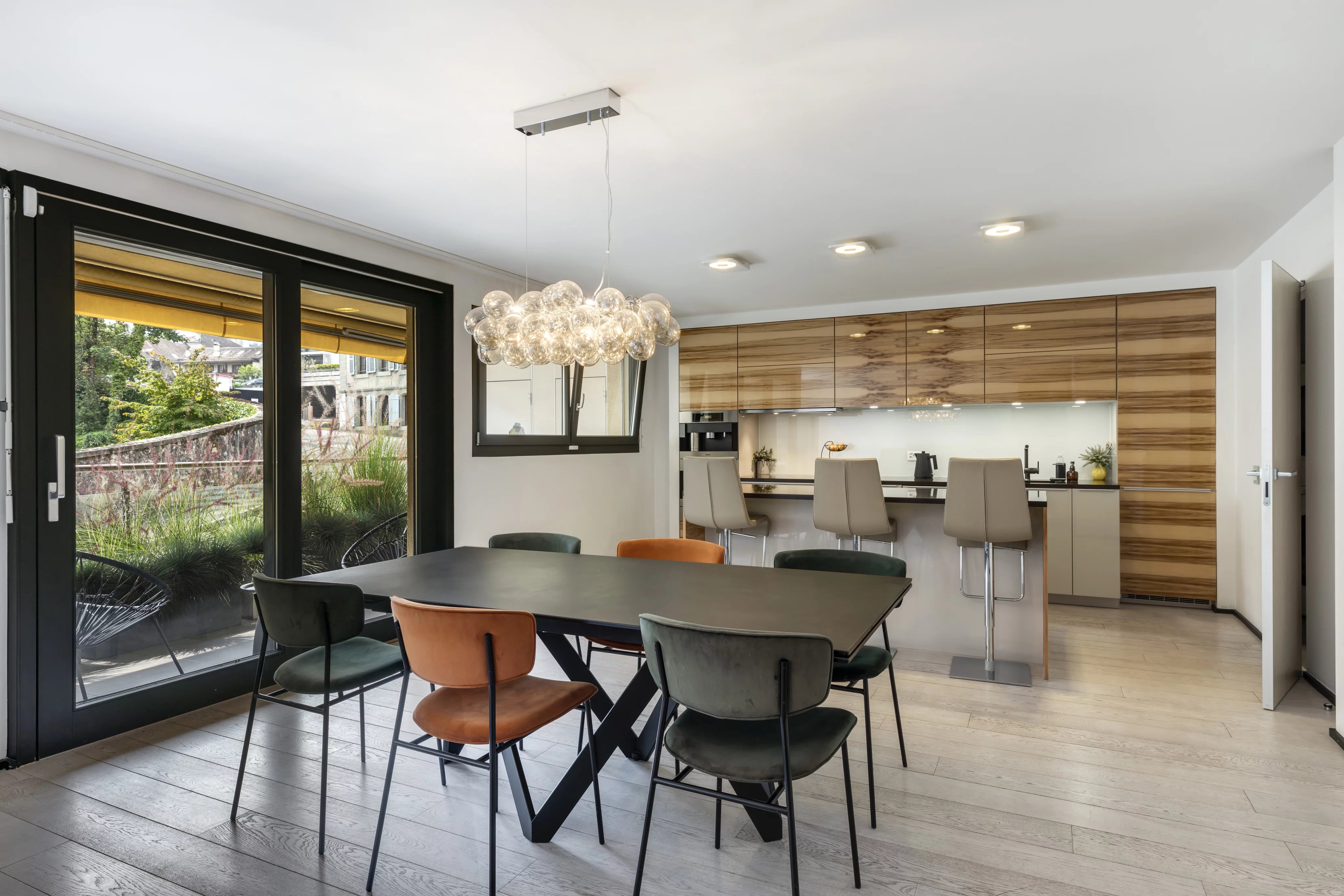 En exclusivité : Appartement 5.5p avec patio et terrasse au cœur de Nyon