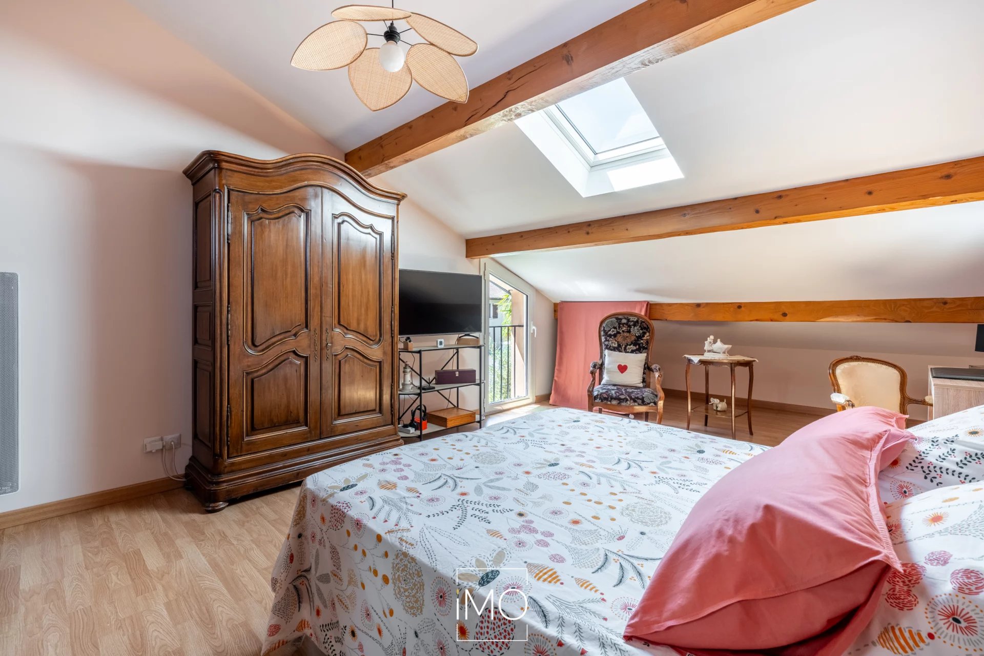 Maison de 174 m² avec garage et piscine - Chasselay 69380
