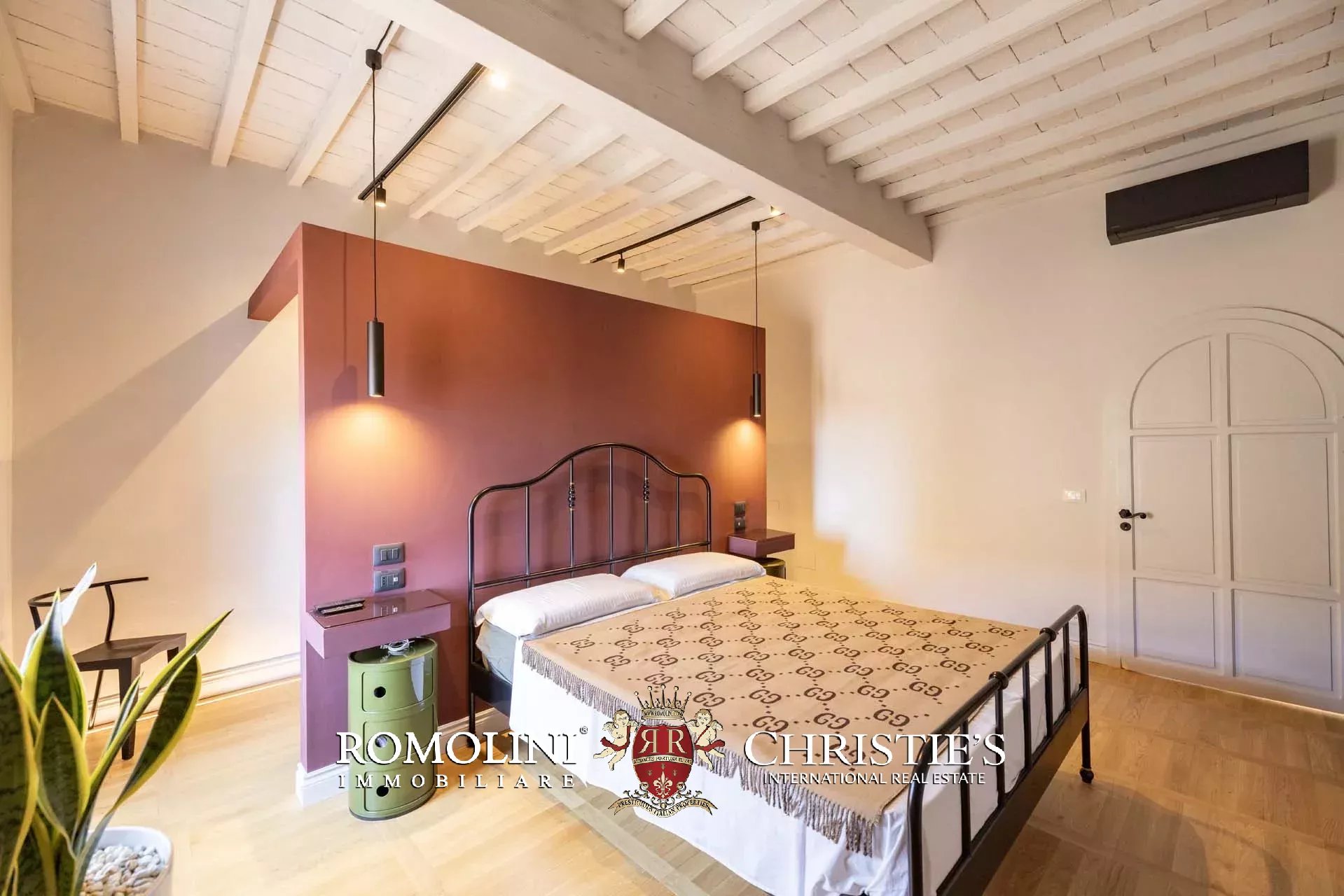 3 Bedroom Apartment/Flat's Image 10