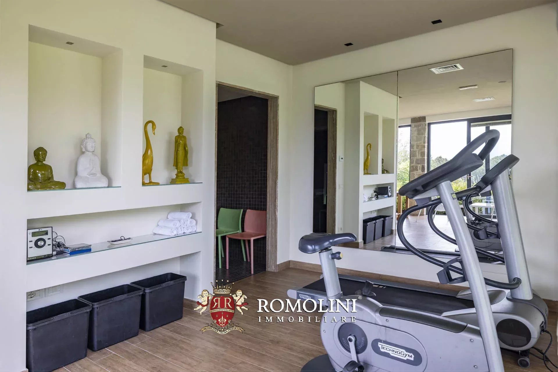 6 Bedroom Villa/Townhouse's Image 78