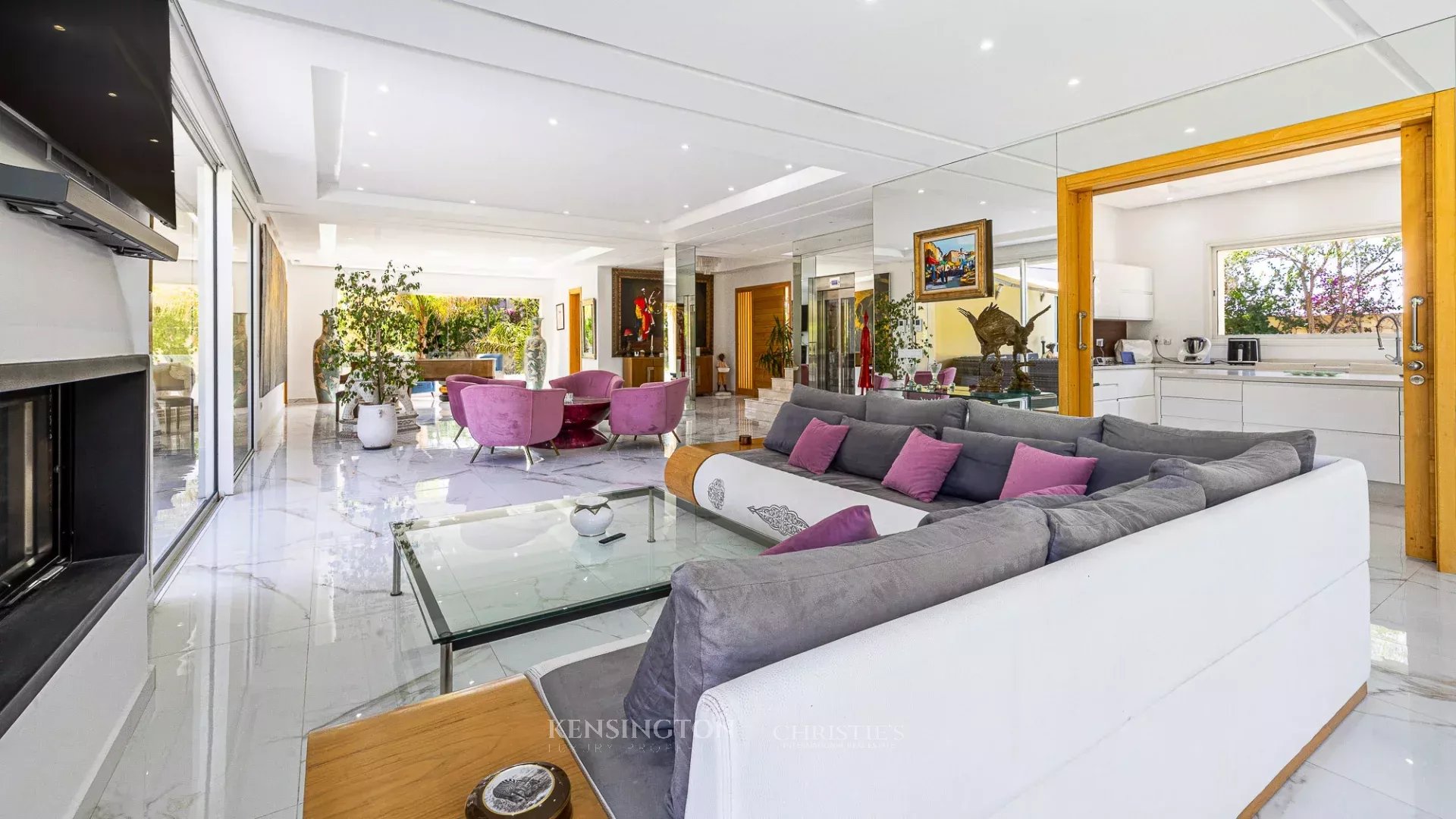 4 Bedroom Villa/Townhouse's Image 36