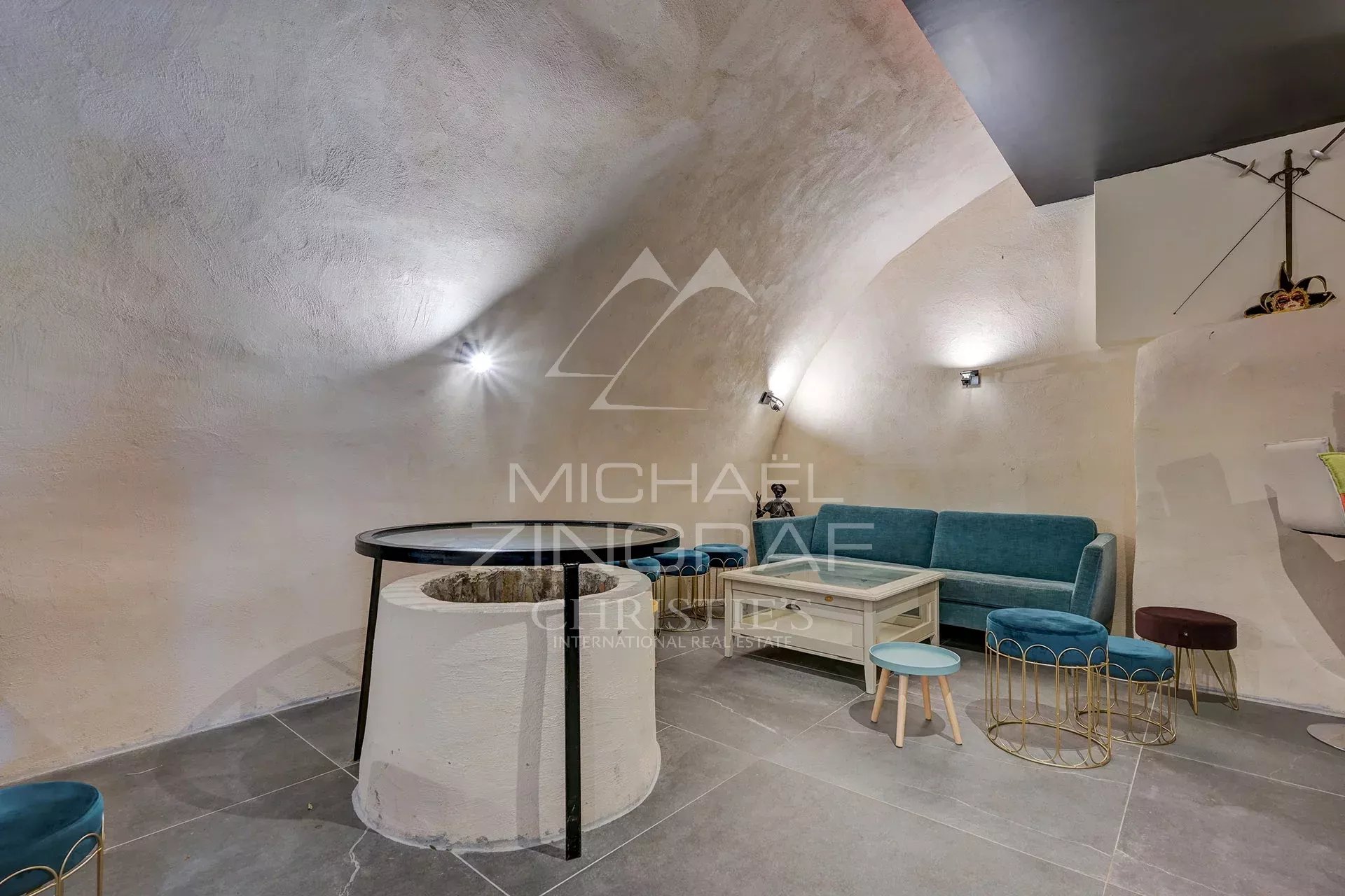 8 Bedroom Villa/Townhouse's Image 22