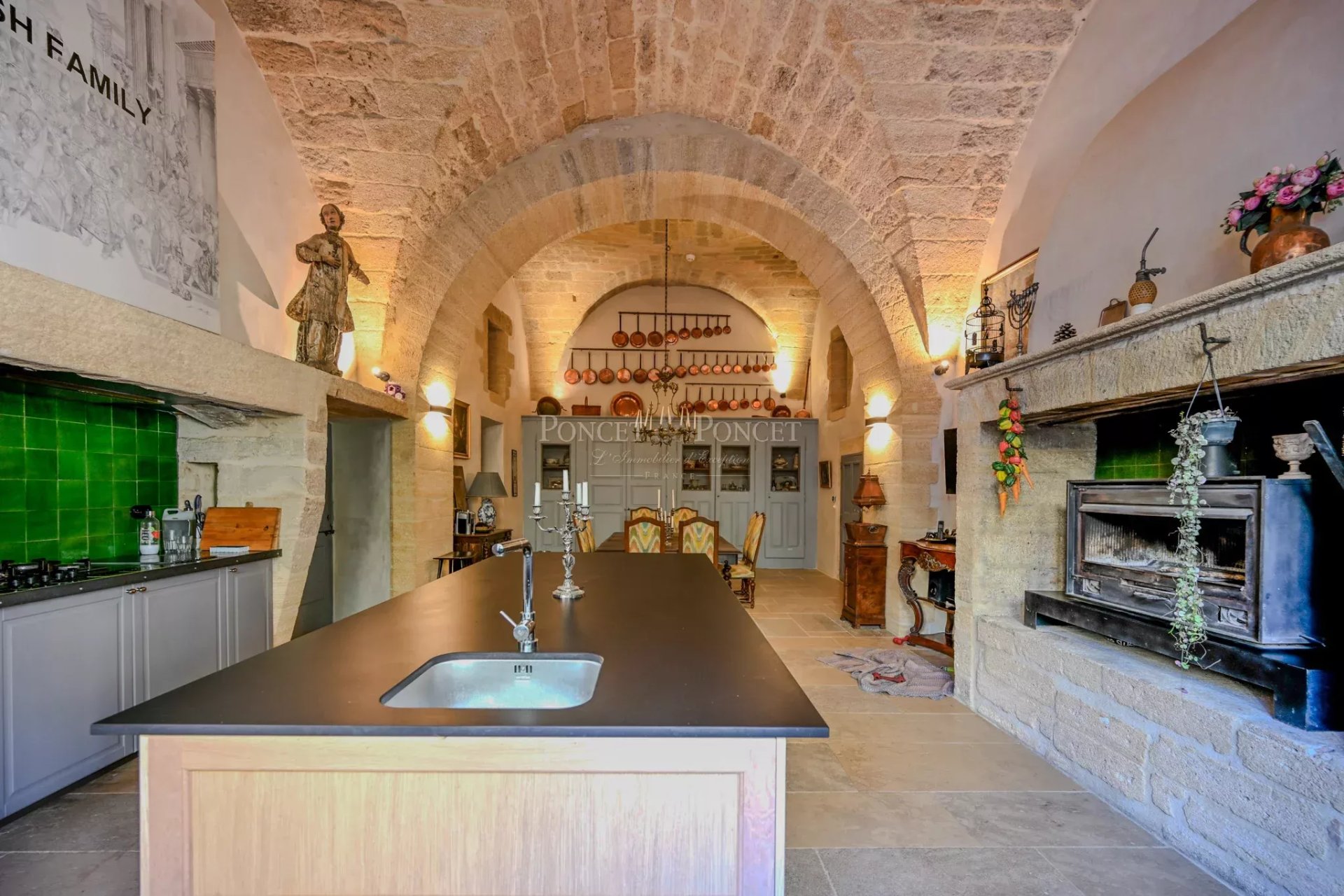 22 Bedroom Chateau's Image 14