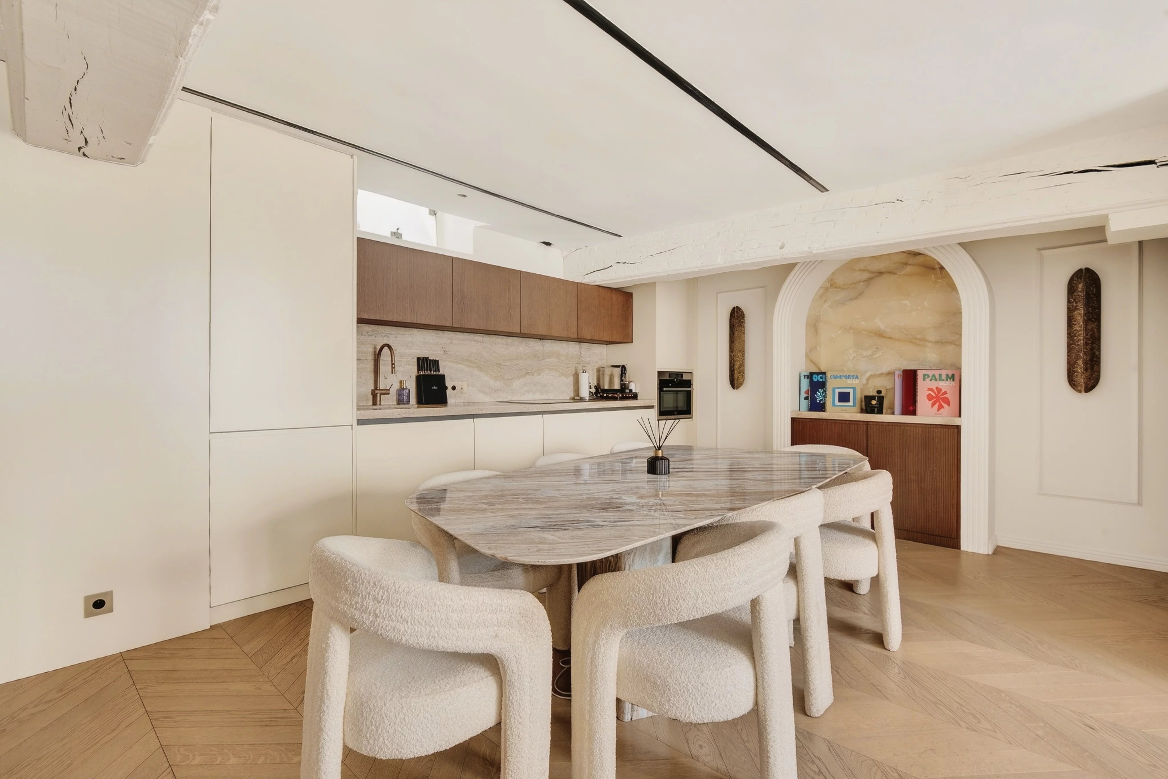 Charming 2-bedroom apartment in the heart of La Monnaie