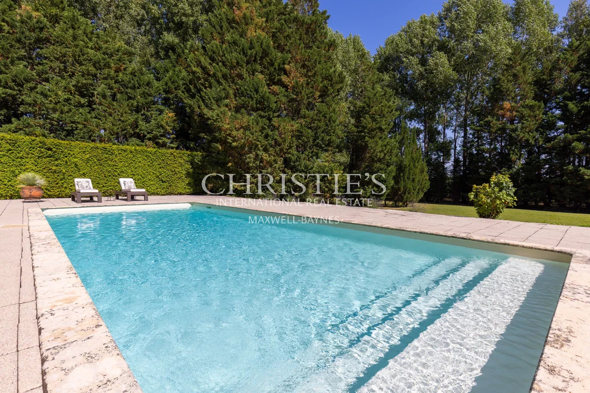 5 Bedroom Villa/Townhouse's Image 15