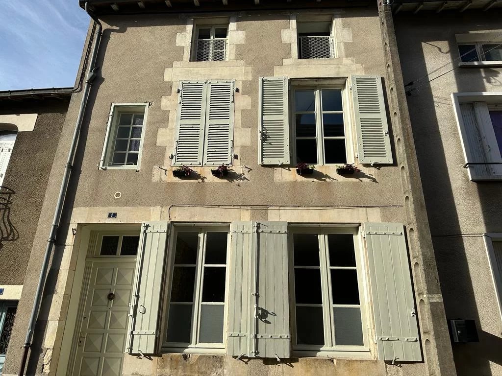 Charmante maison de ville de 5 chambres avec jardin privé à quelques minutes à pied du centre ville