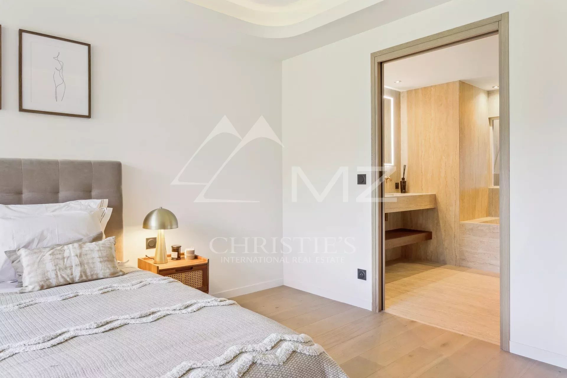 2 Bedroom Apartment/Flat's Image 27