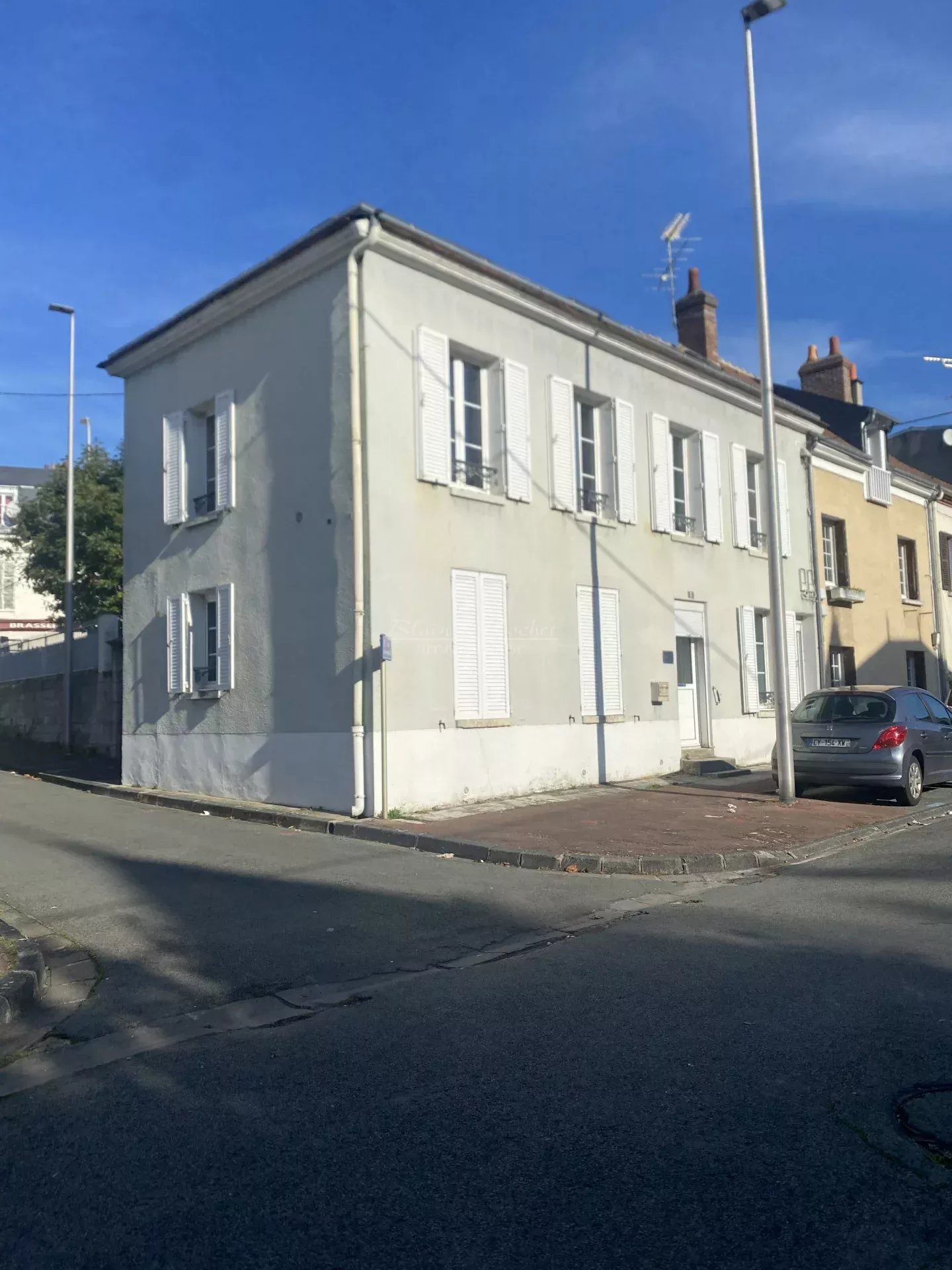 Appartement face à la médiathèque de Montargis