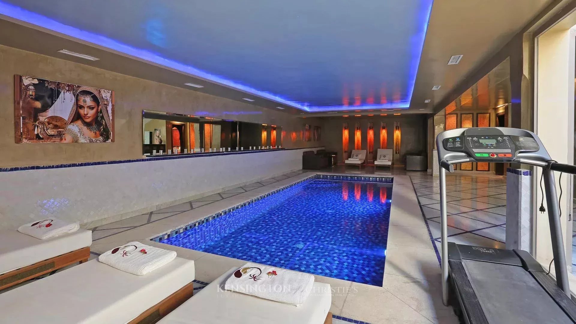 6 Bedroom Villa/Townhouse's Image 48
