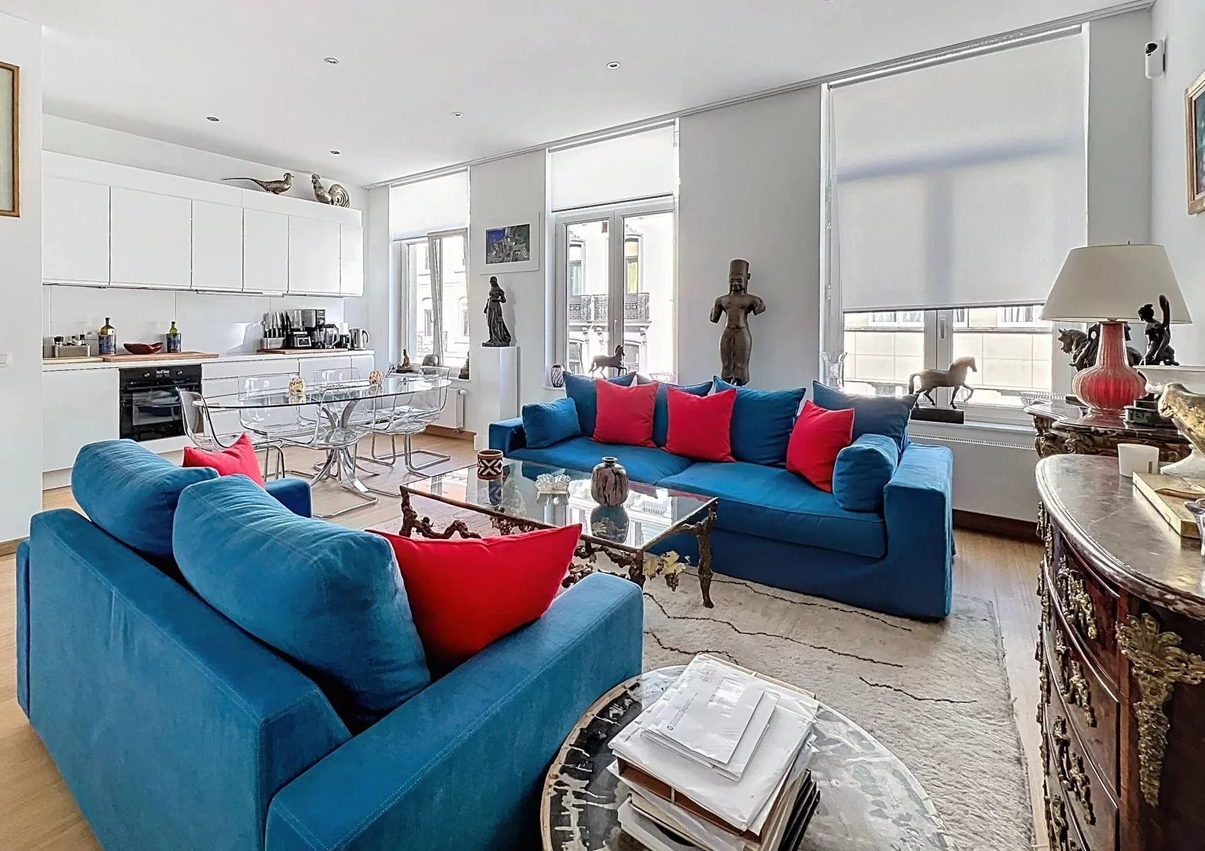 Apartment 3 bedrooms , 1 office , terrace