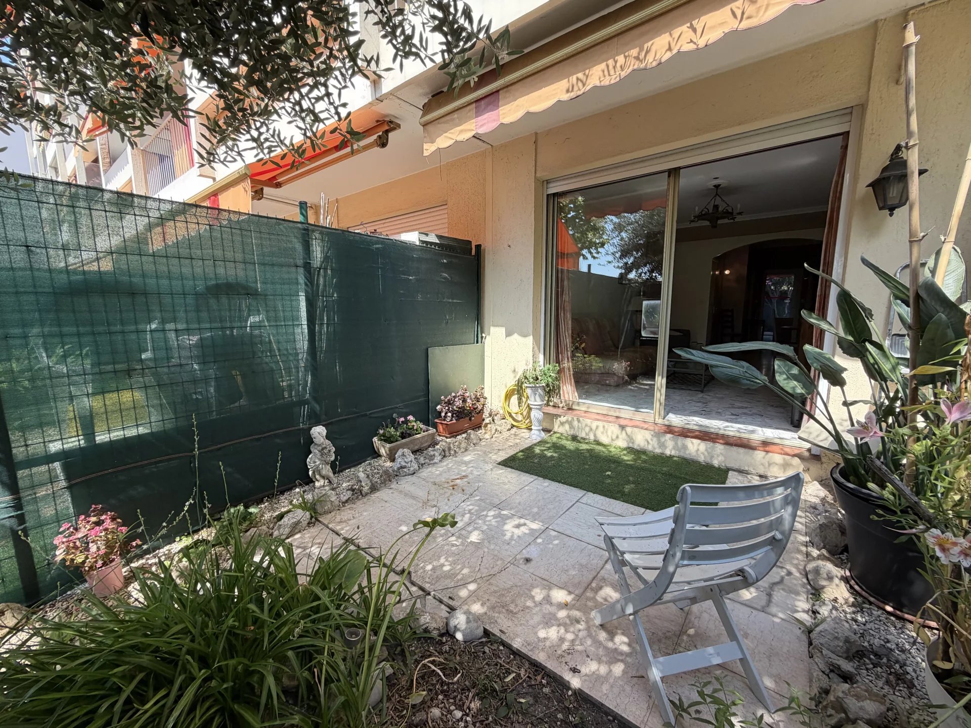 3P 70 m² RDJ - Double jardin - Parking sous-sol & Cave - À 2 min des plages - Fort potentiel