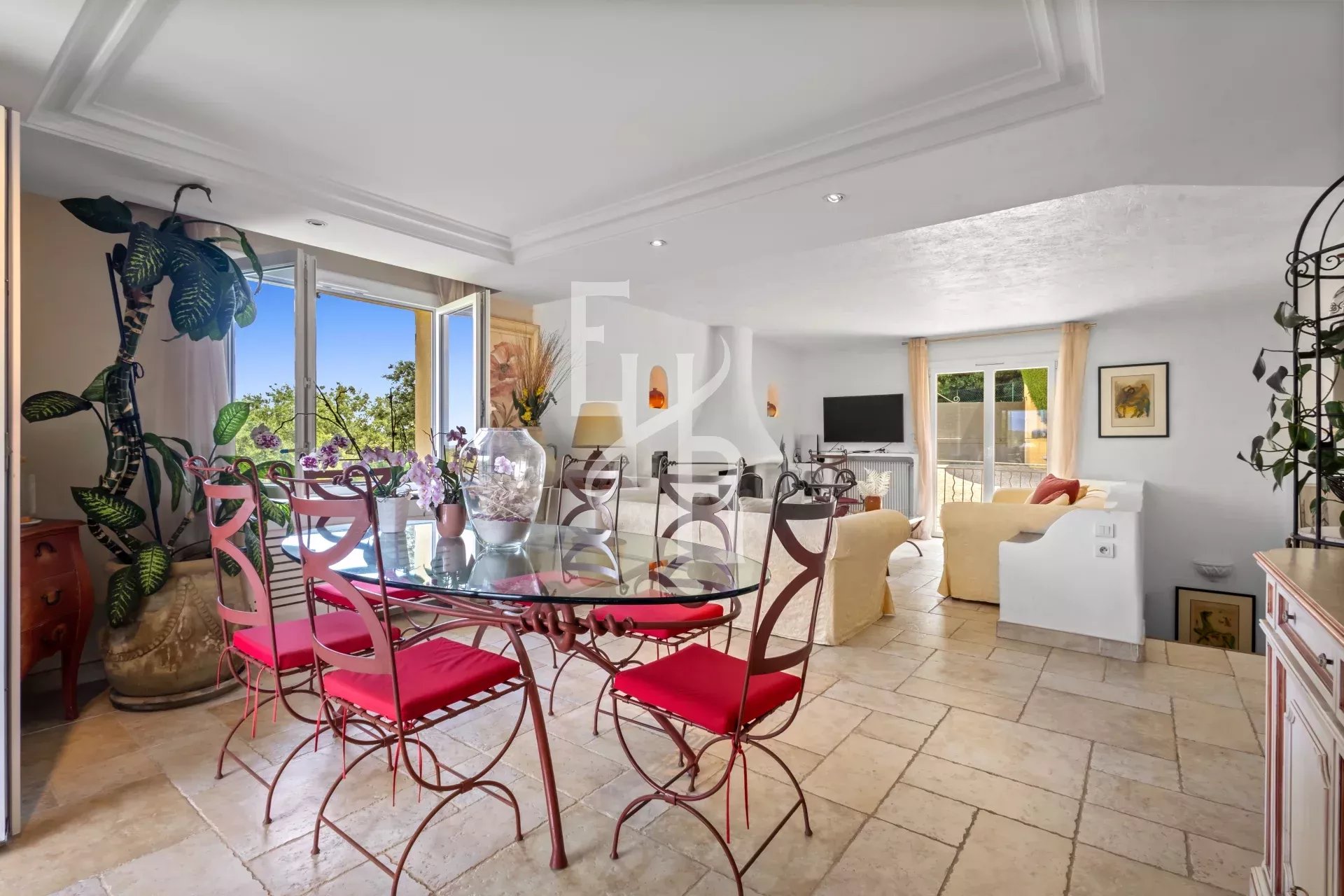 Villa 8 P, vue panoramique à Vallauris