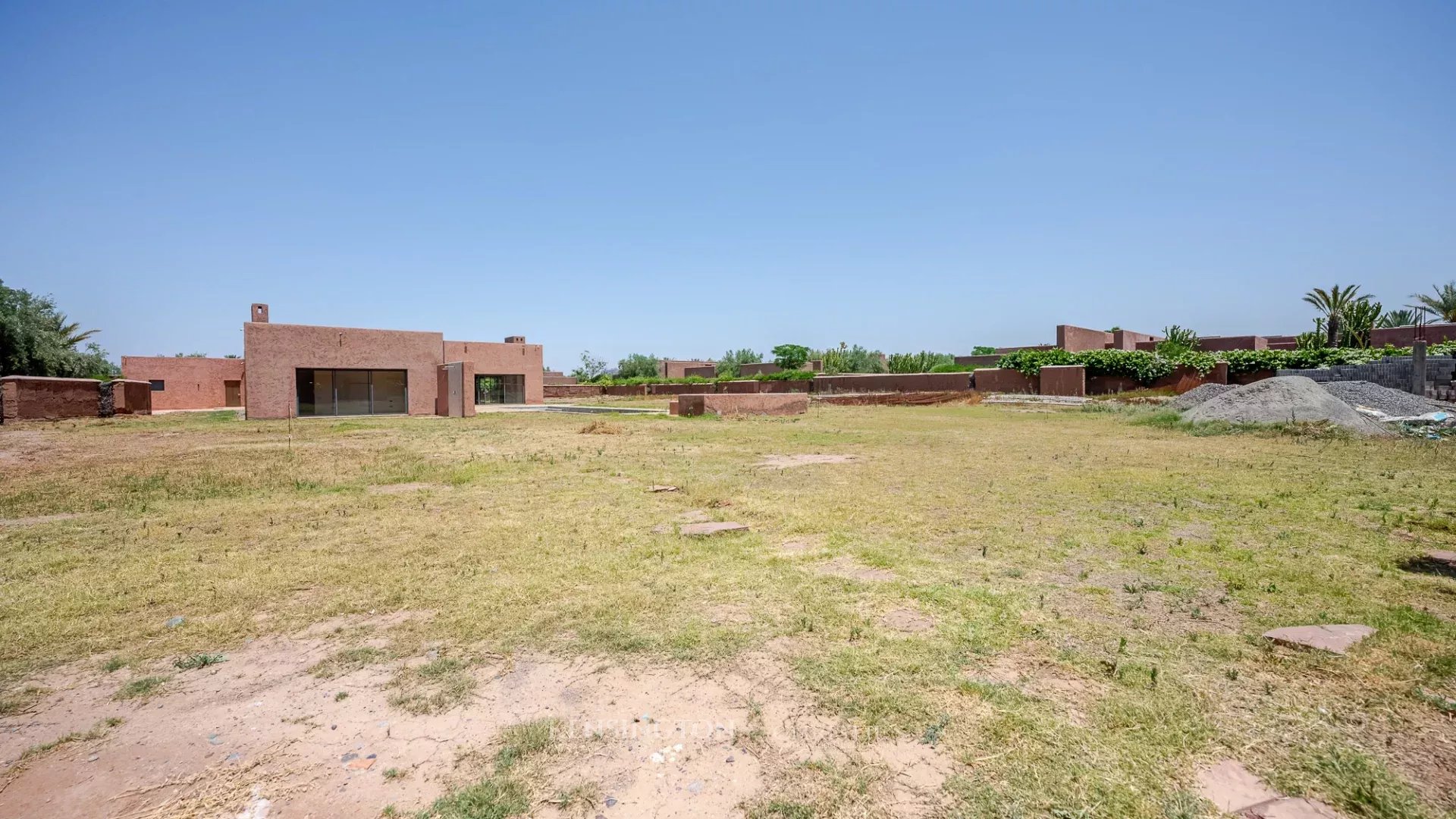 6 Bedroom Villa/Townhouse's Image 29