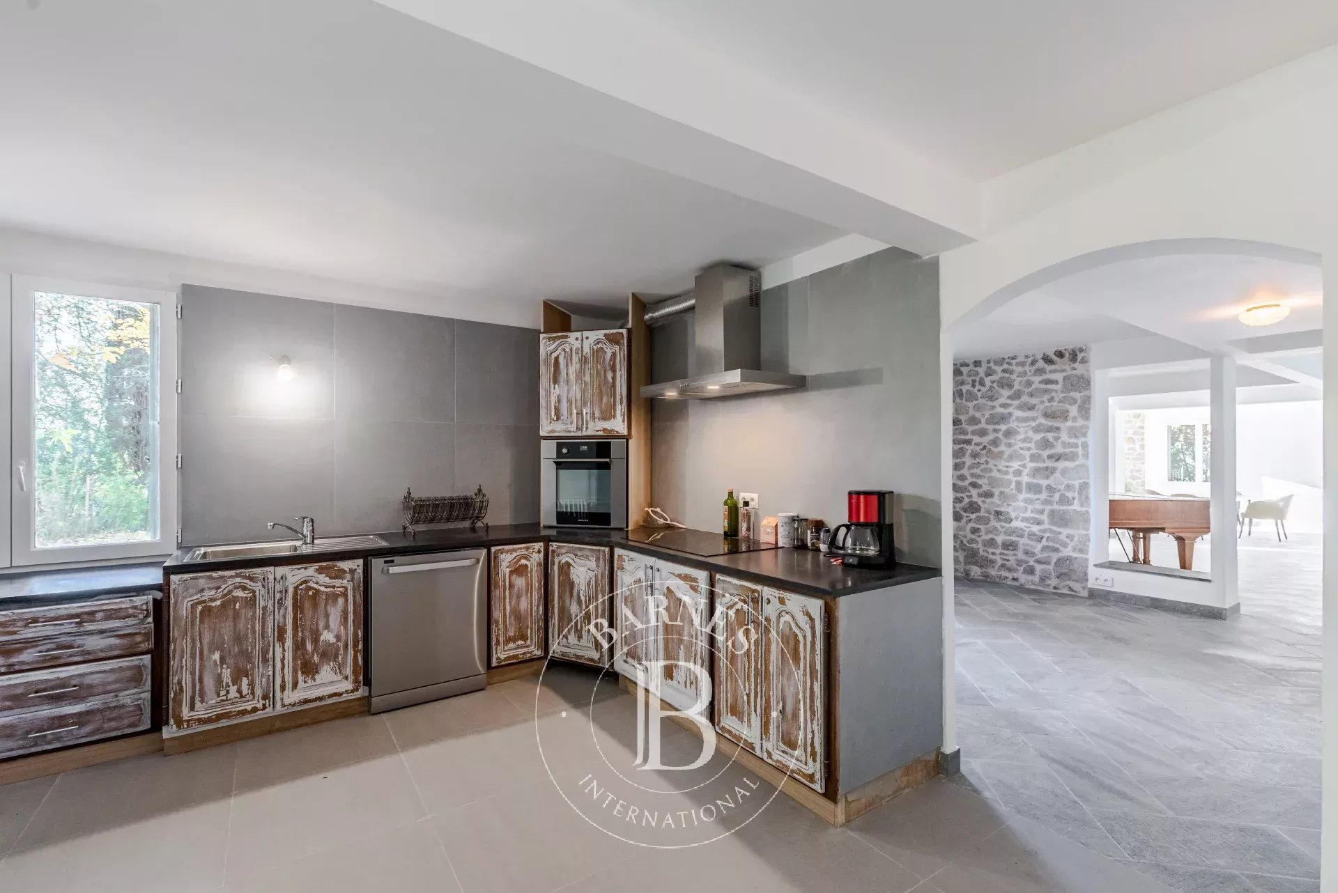 Ev Mougins - picture 8