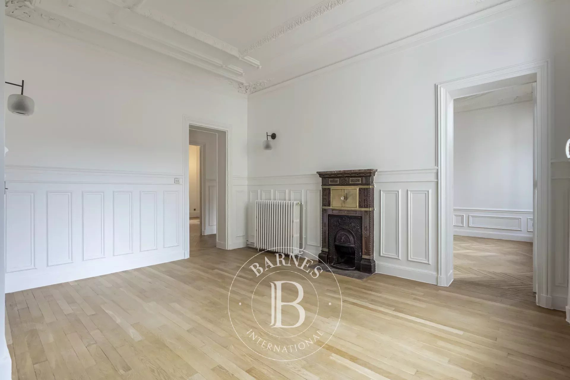 ARC DE TRIOMPHE - 2 BEDROOMS - 5TH FLOOR - IMMACULATE CONDITION - picture 28