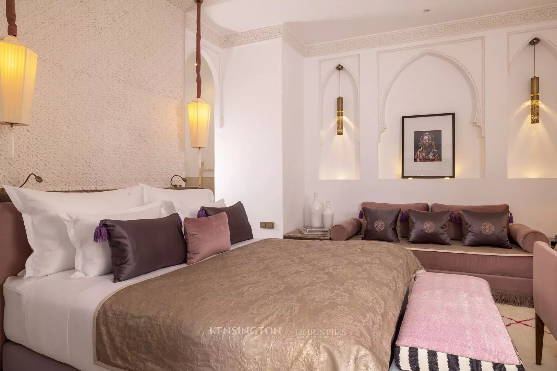 7 Bedroom Villa/Townhouse's Image 15