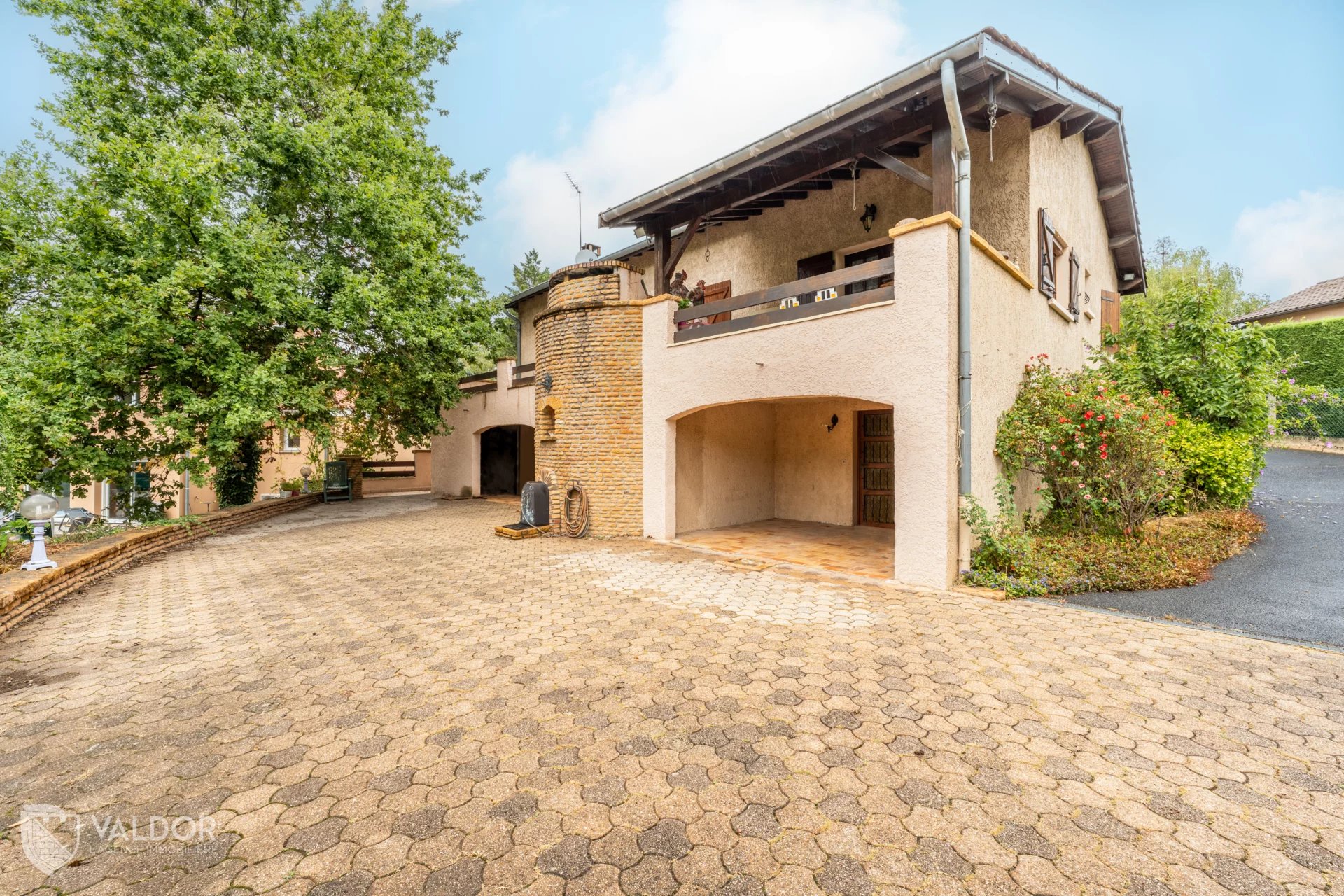 Maison sur sous-sol de 140m² - Piscine - 5 chambres