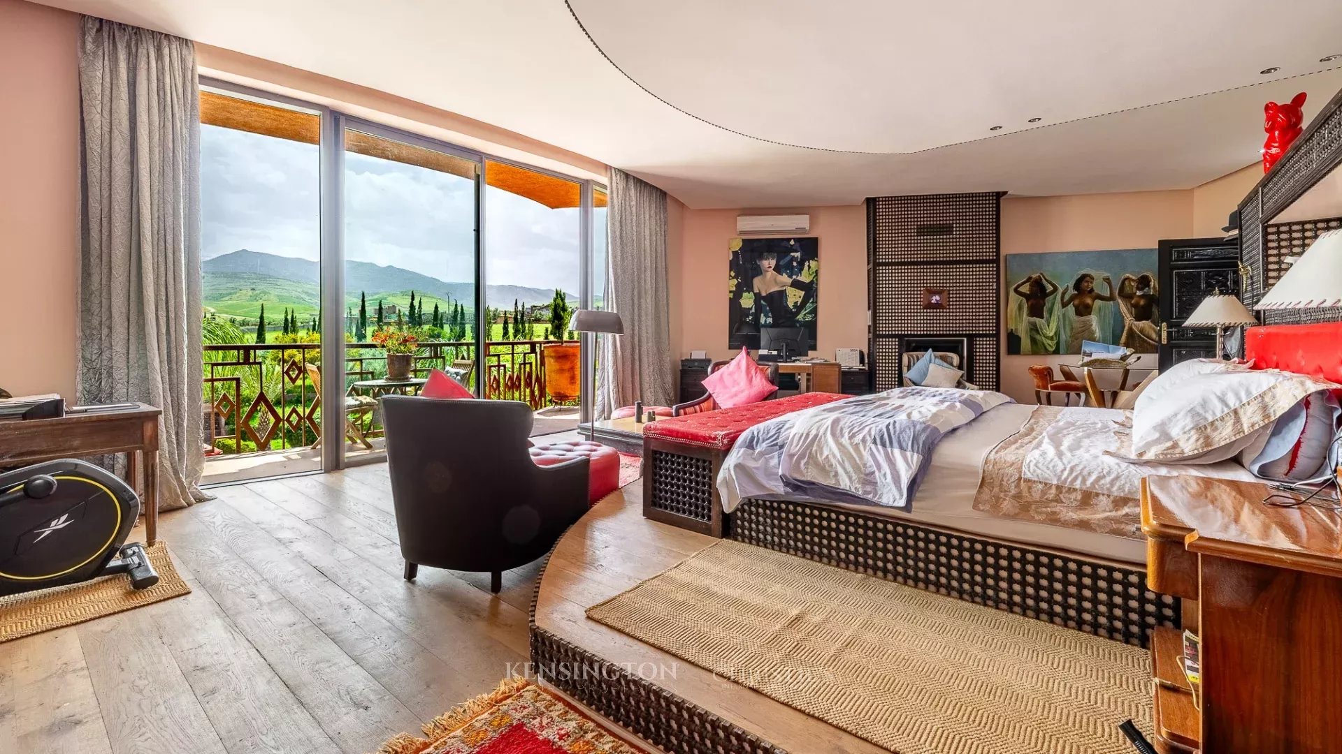 9 Bedroom Villa/Townhouse's Image 62
