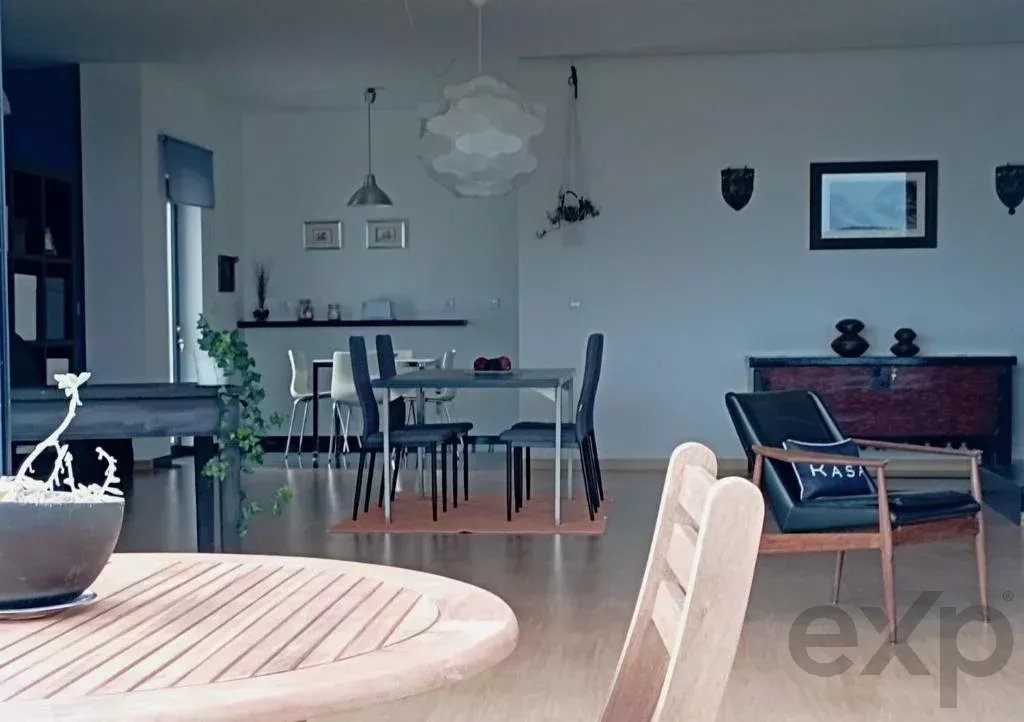 5-Bedroom Villa (2 x 3-Bedroom + 1 x 2-Bedroom Units) 86873882 image 6