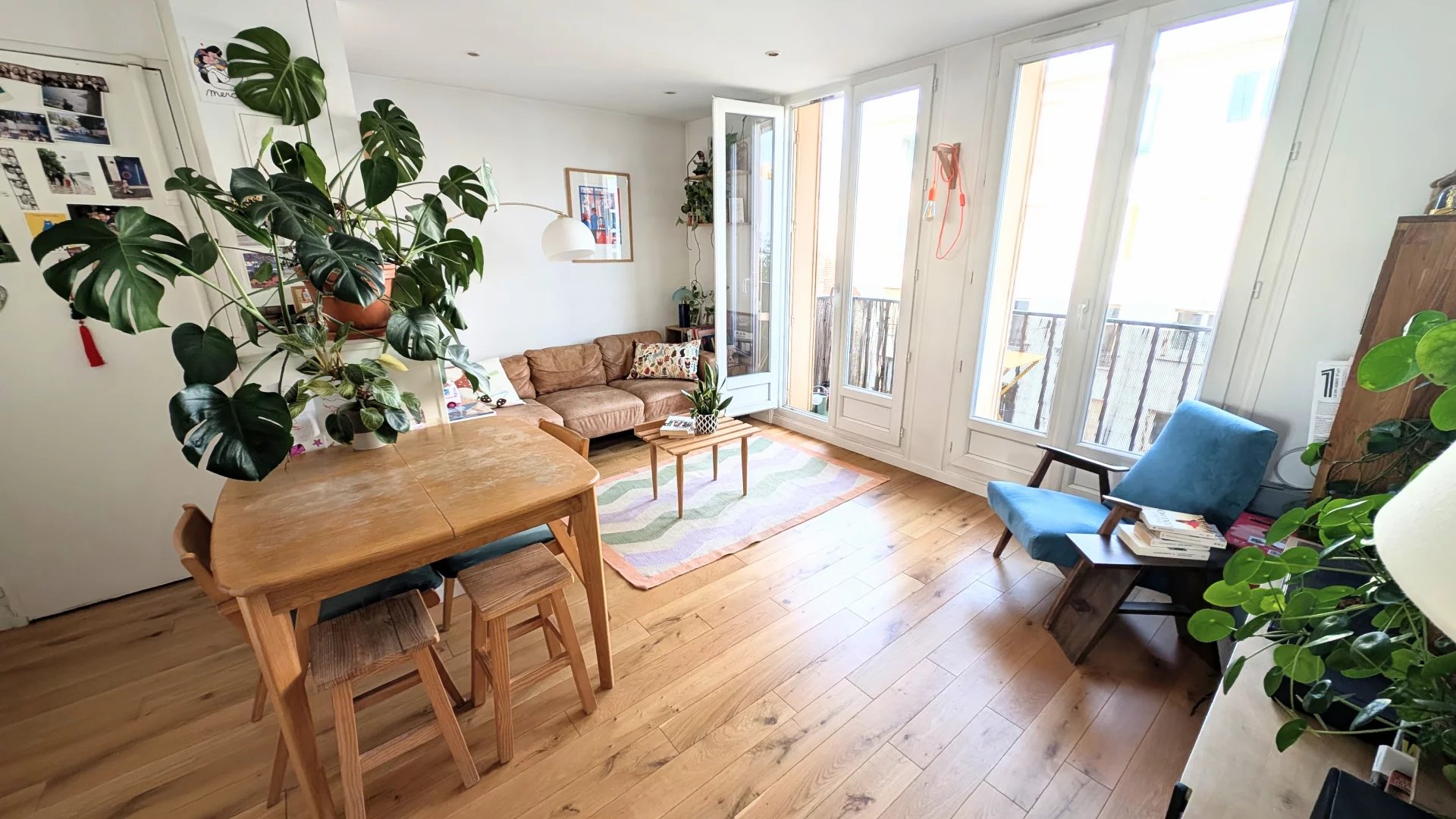 3 Pièces 50 m2, Balcons, cave  CENTRE des LILAS - Image Array